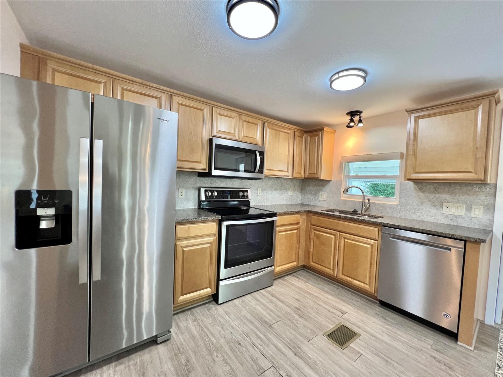 176 AZALEA TRL, LEESBURG, FL, 34748