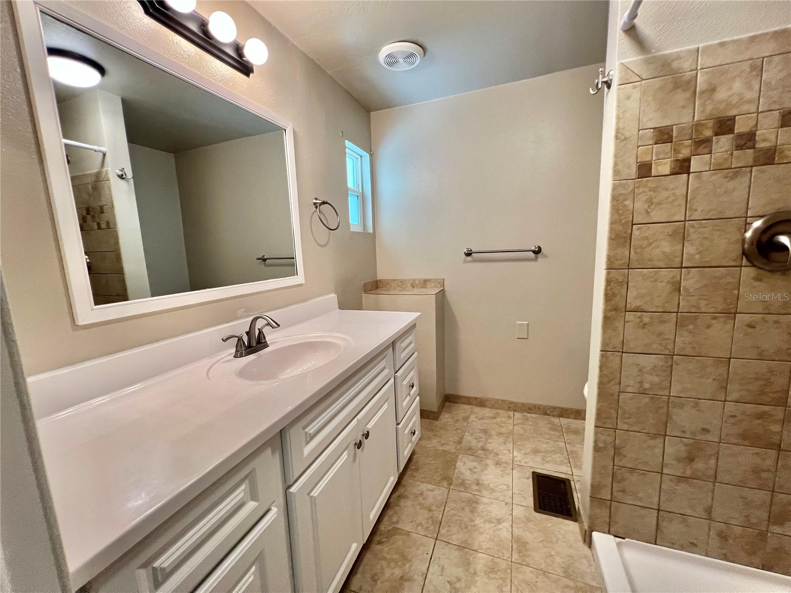 176 AZALEA TRL, LEESBURG, FL, 34748