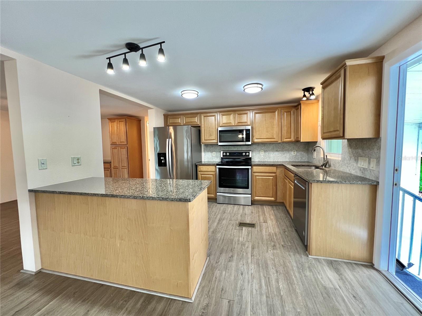 176 AZALEA TRL, LEESBURG, FL, 34748