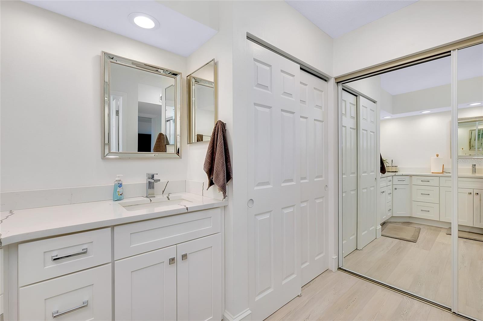 433 CERROMAR LN #430, VENICE, FL, 34293