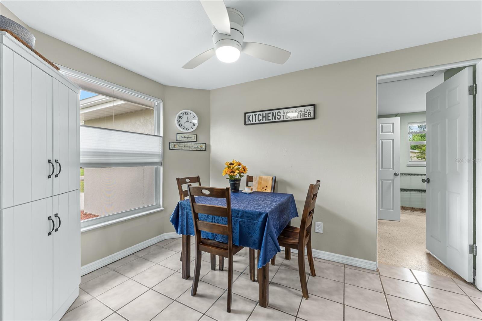 17040 E LAKE DR, NORTH FORT MYERS, FL, 33917