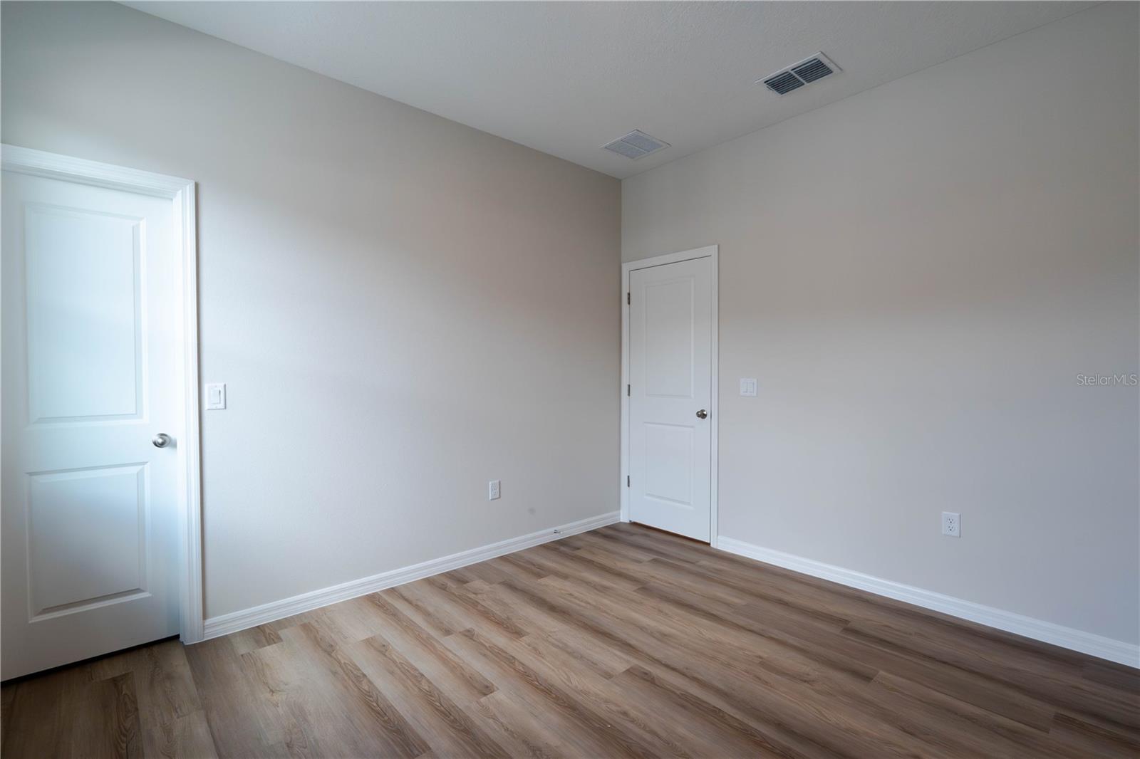 1 GINGER CIR, LEESBURG, FL, 34748