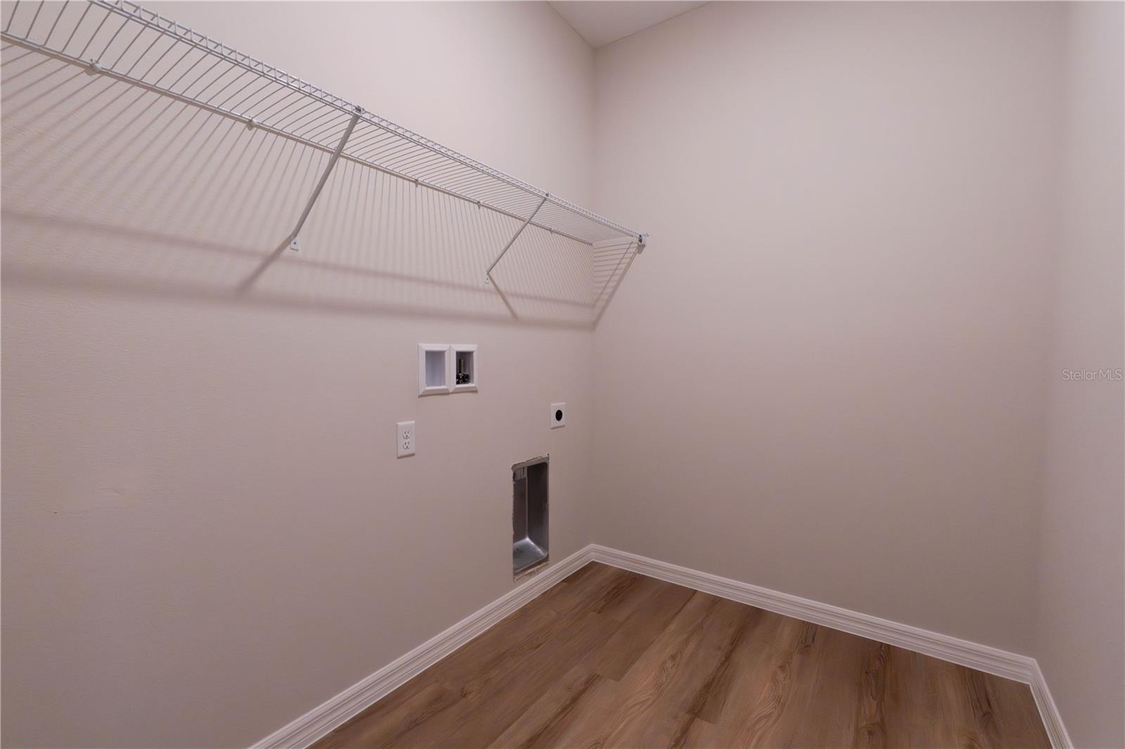 1 GINGER CIR, LEESBURG, FL, 34748