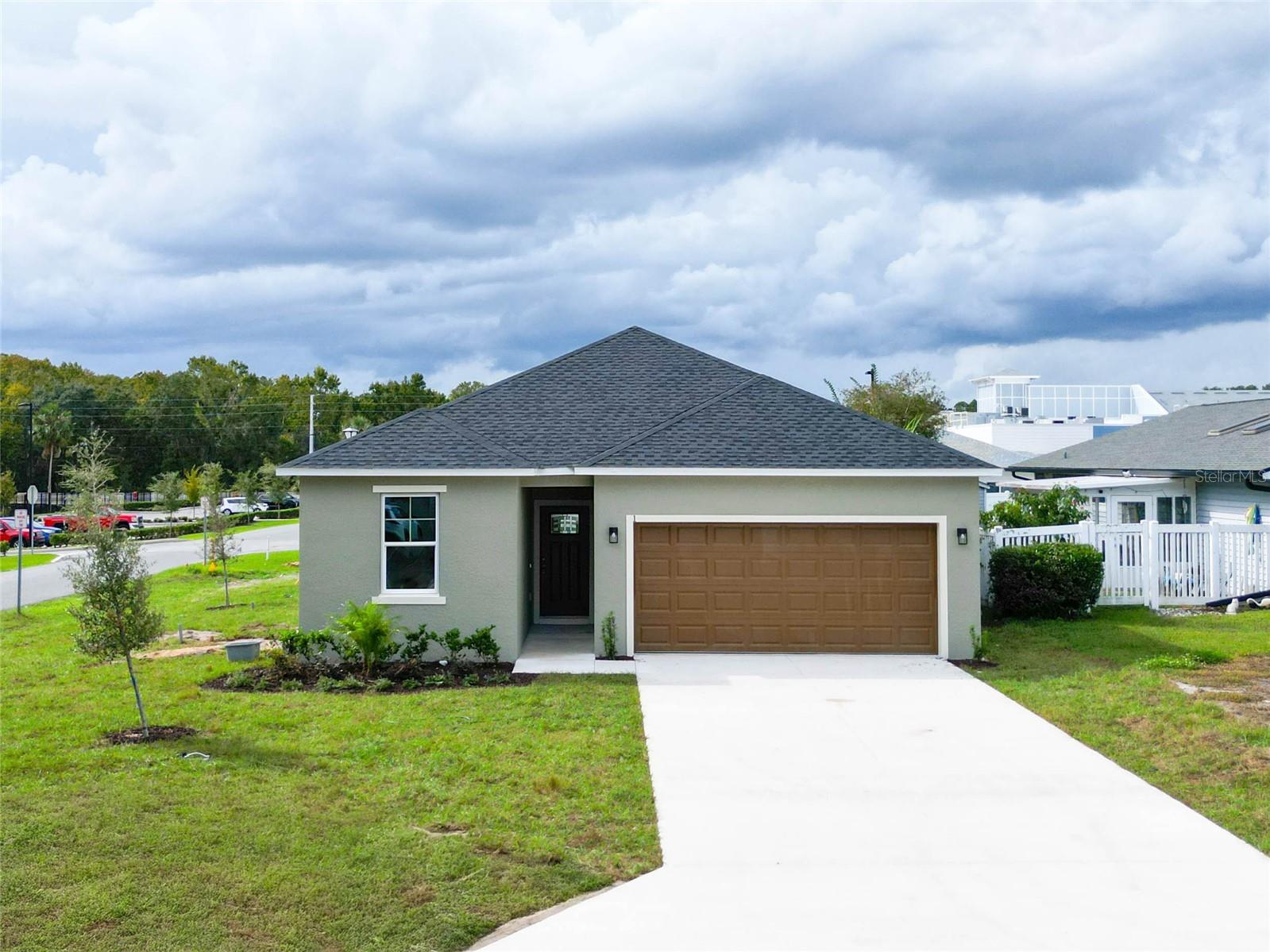 1 GINGER CIR, LEESBURG, FL, 34748