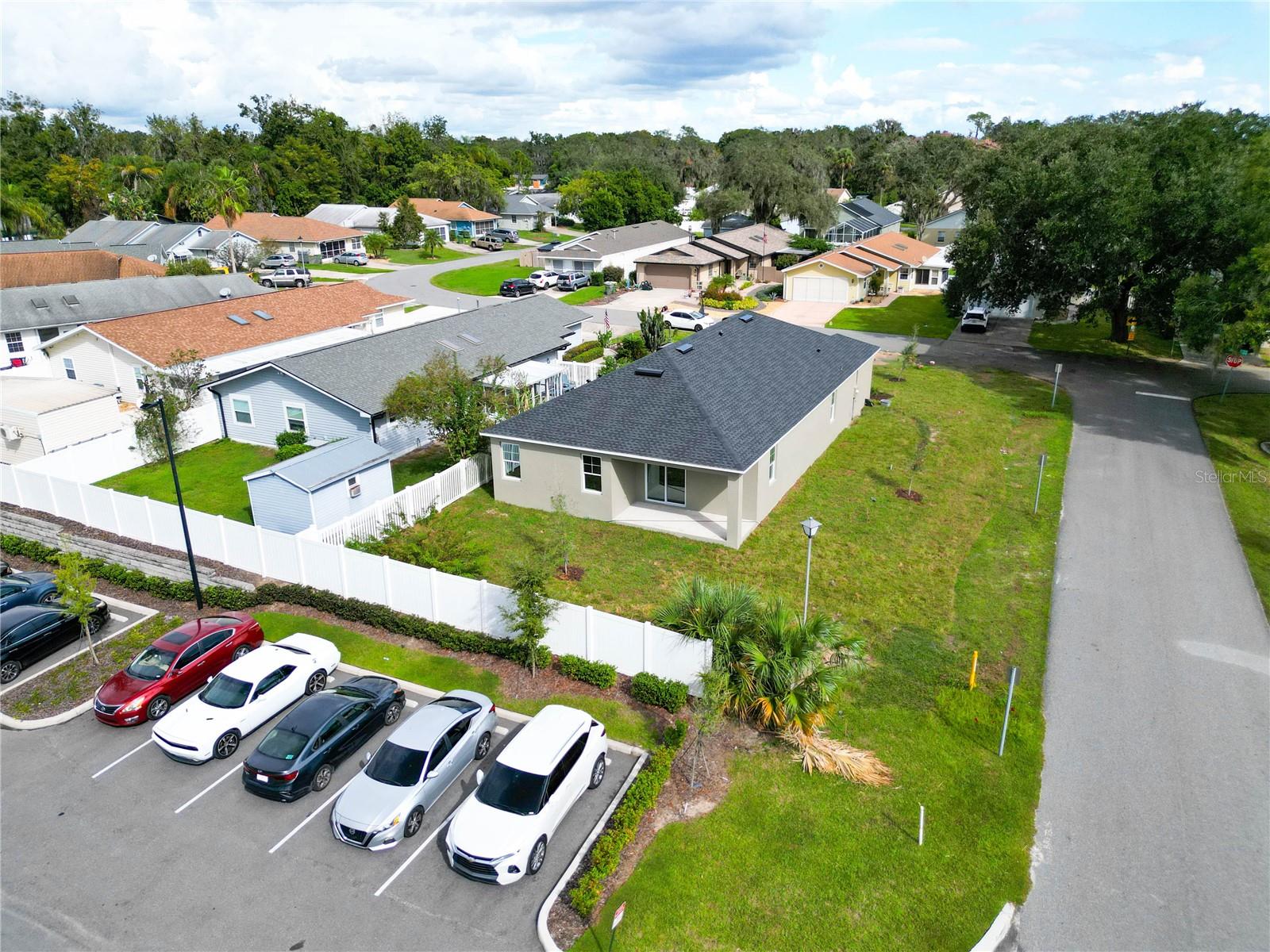 1 GINGER CIR, LEESBURG, FL, 34748