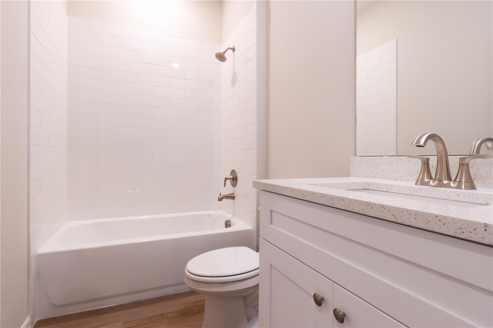 1 GINGER CIR, LEESBURG, FL, 34748