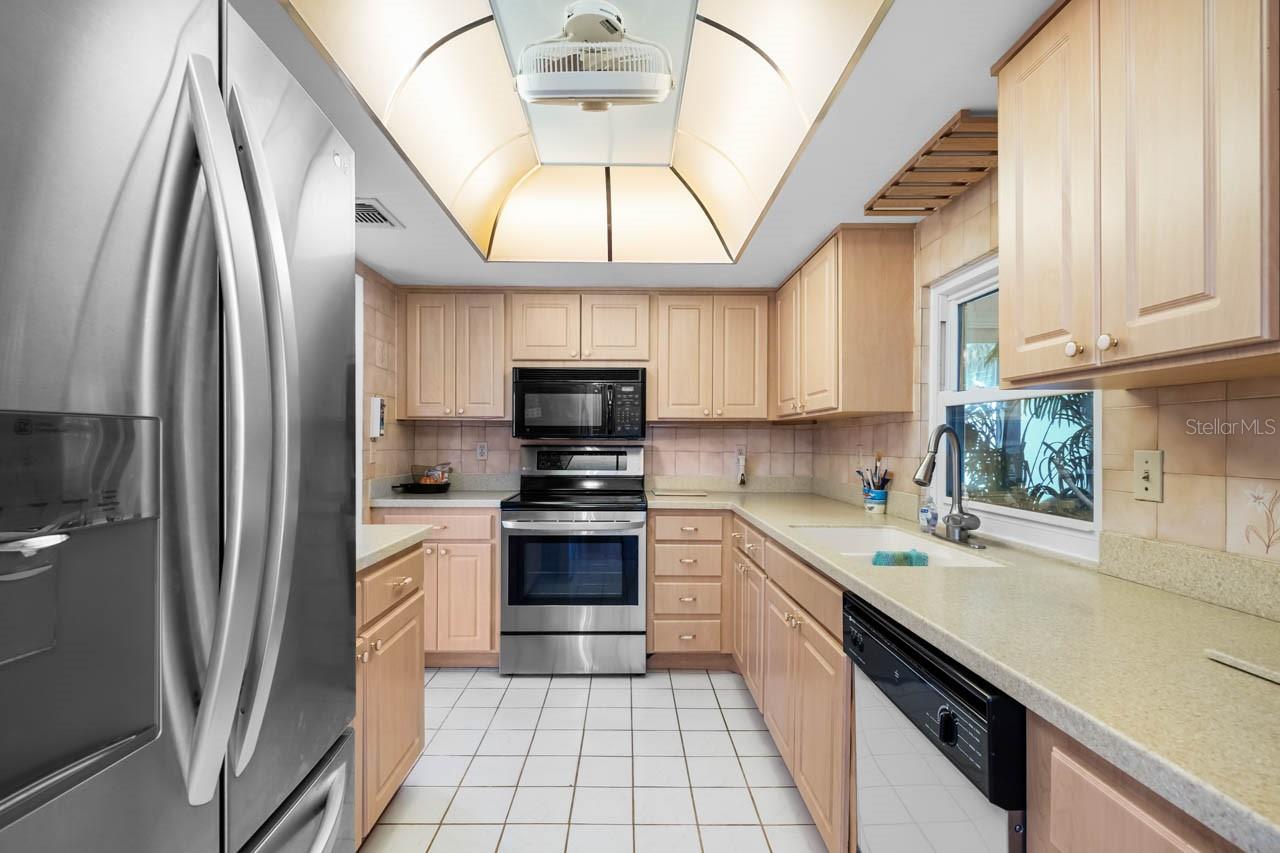 606 FORT DUQUESNA DR, SUN CITY CENTER, FL, 33573