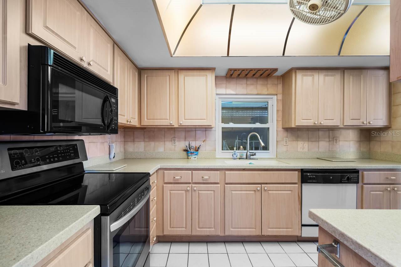 606 FORT DUQUESNA DR, SUN CITY CENTER, FL, 33573