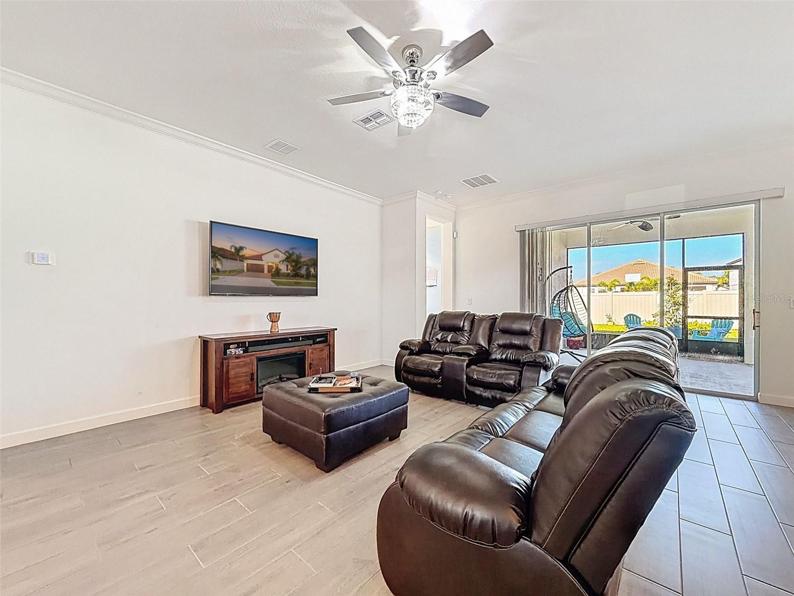 17301 SCUBA CREST ST, WIMAUMA, FL, 33598