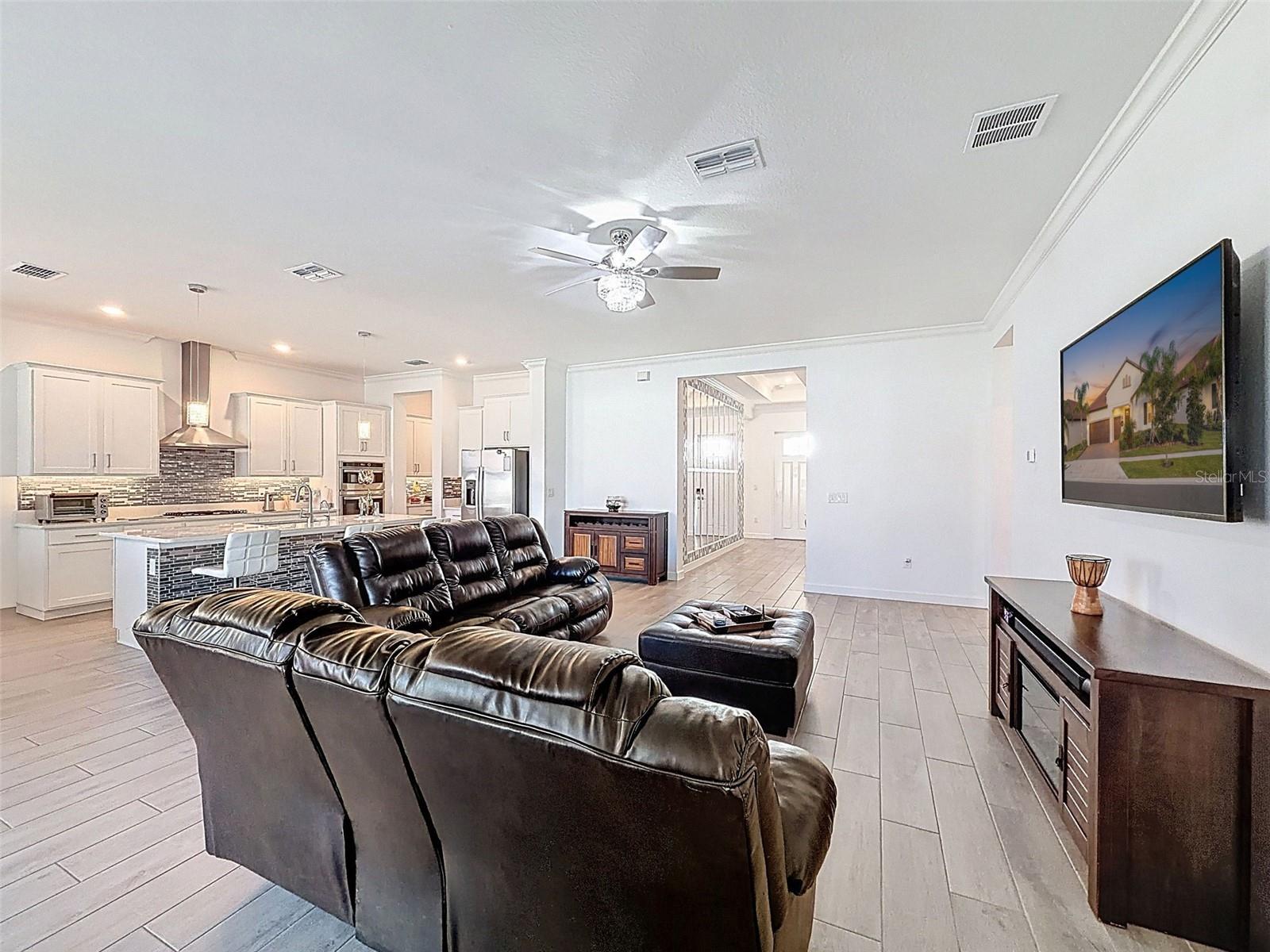 17301 SCUBA CREST ST, WIMAUMA, FL, 33598