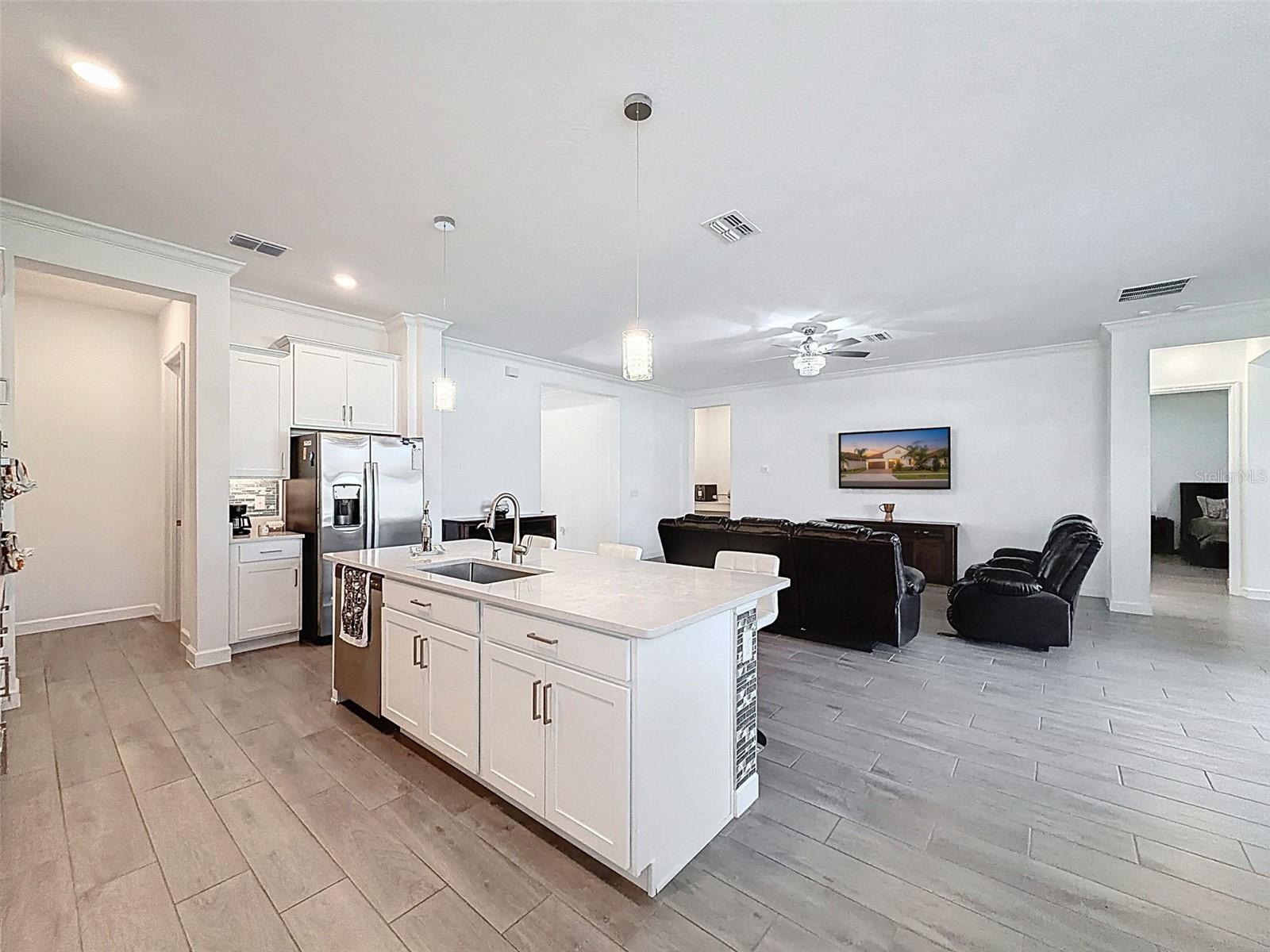 17301 SCUBA CREST ST, WIMAUMA, FL, 33598