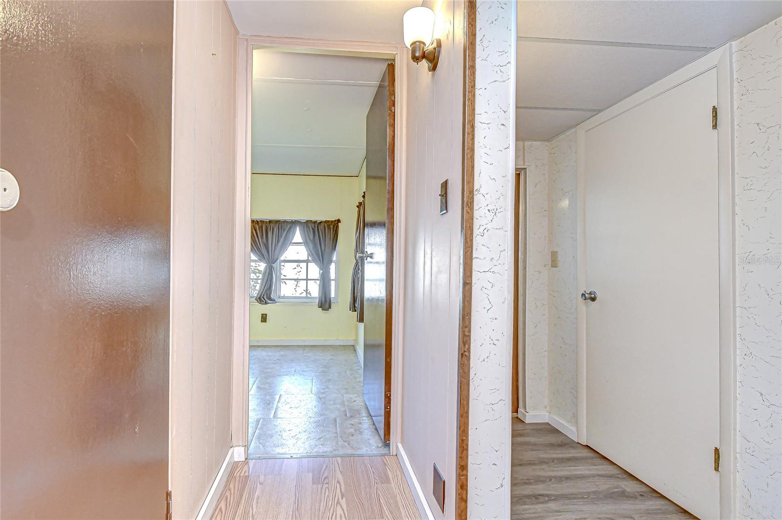 39153 HILLCREST DR, ZEPHYRHILLS, FL, 33542