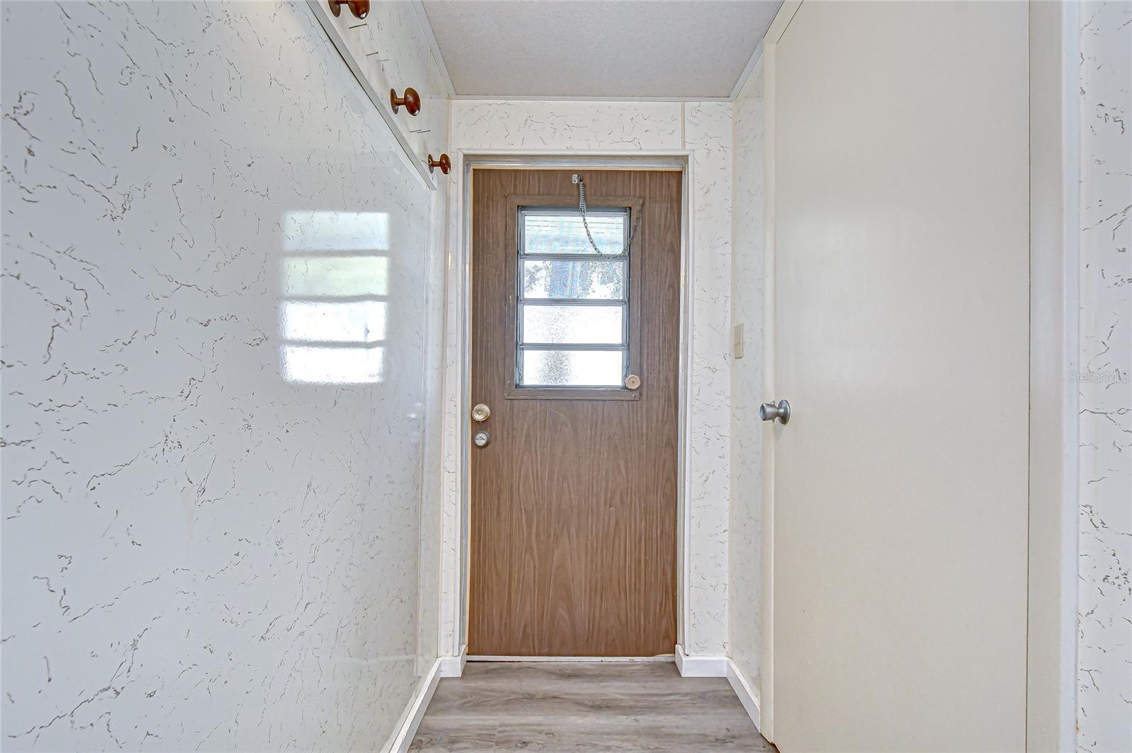 39153 HILLCREST DR, ZEPHYRHILLS, FL, 33542