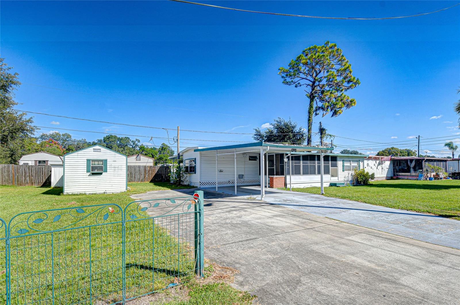 39153 HILLCREST DR, ZEPHYRHILLS, FL, 33542
