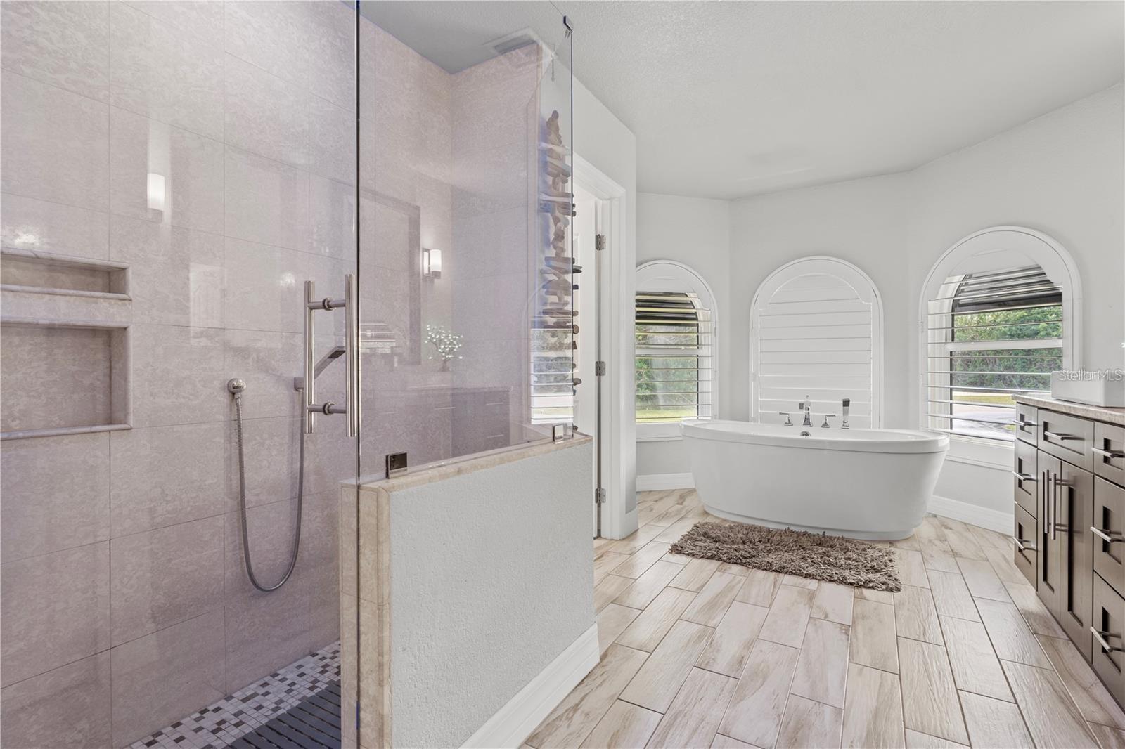 384 VIEDMA ST, PUNTA GORDA, FL, 33983