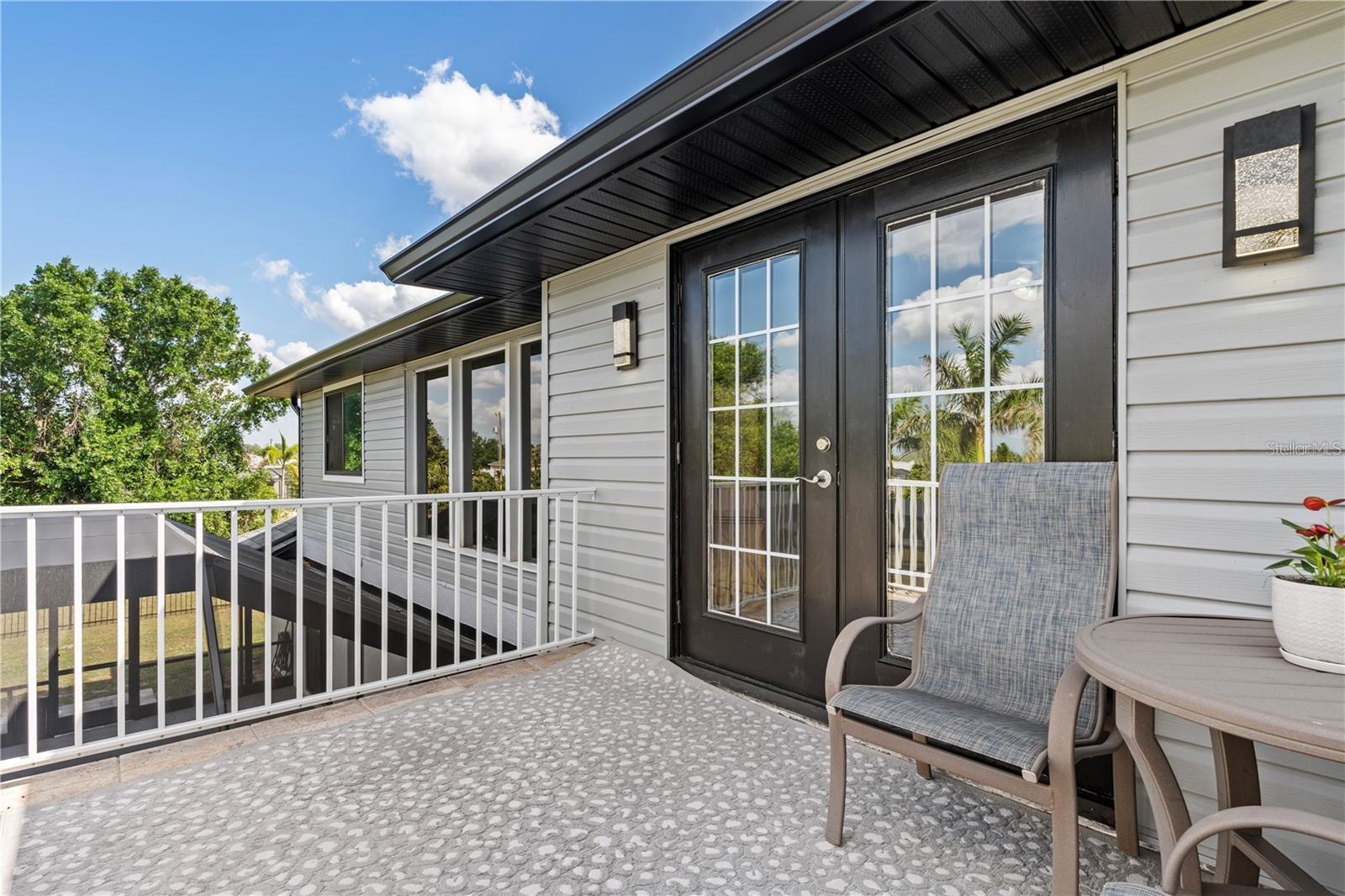 384 VIEDMA ST, PUNTA GORDA, FL, 33983