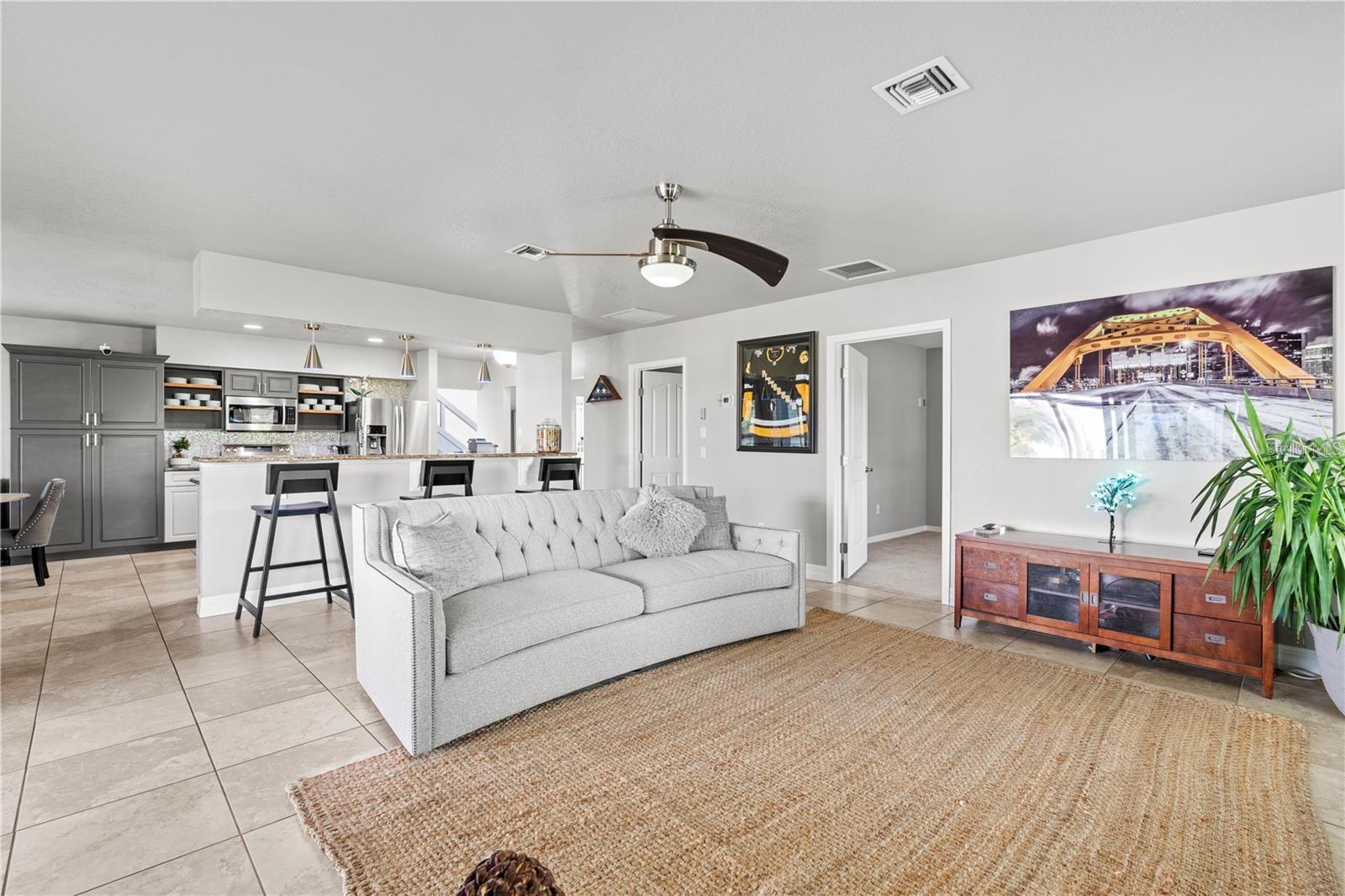 384 VIEDMA ST, PUNTA GORDA, FL, 33983