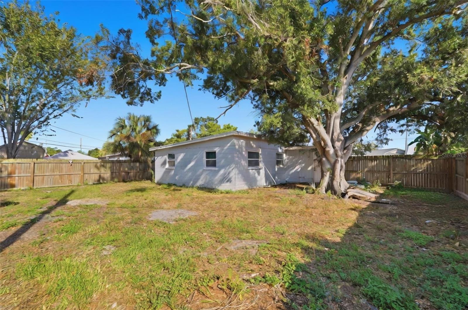 8148 BAYOU DR, SEMINOLE, FL, 33777