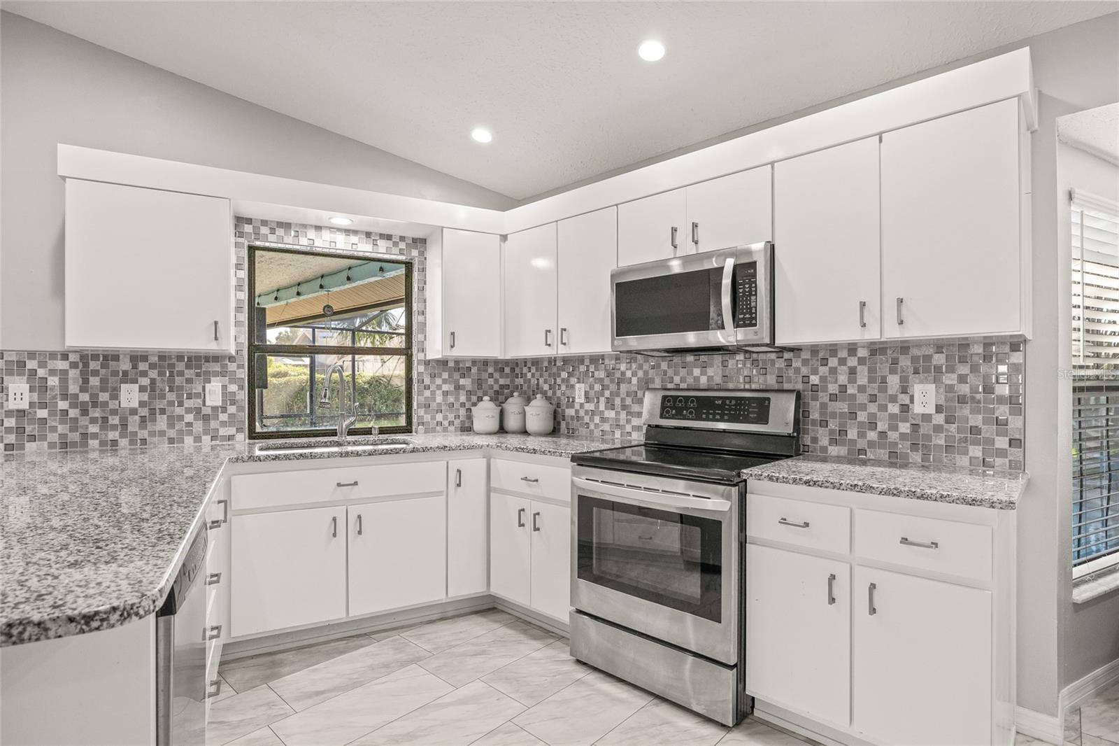 1285 HENRY AVE, SPRING HILL, FL, 34608