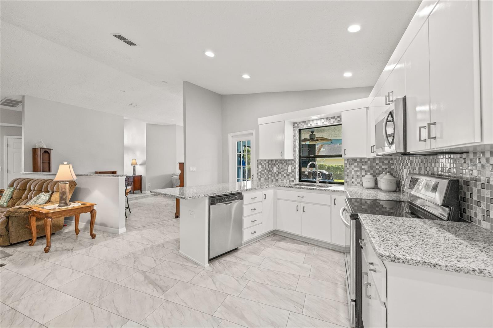 1285 HENRY AVE, SPRING HILL, FL, 34608