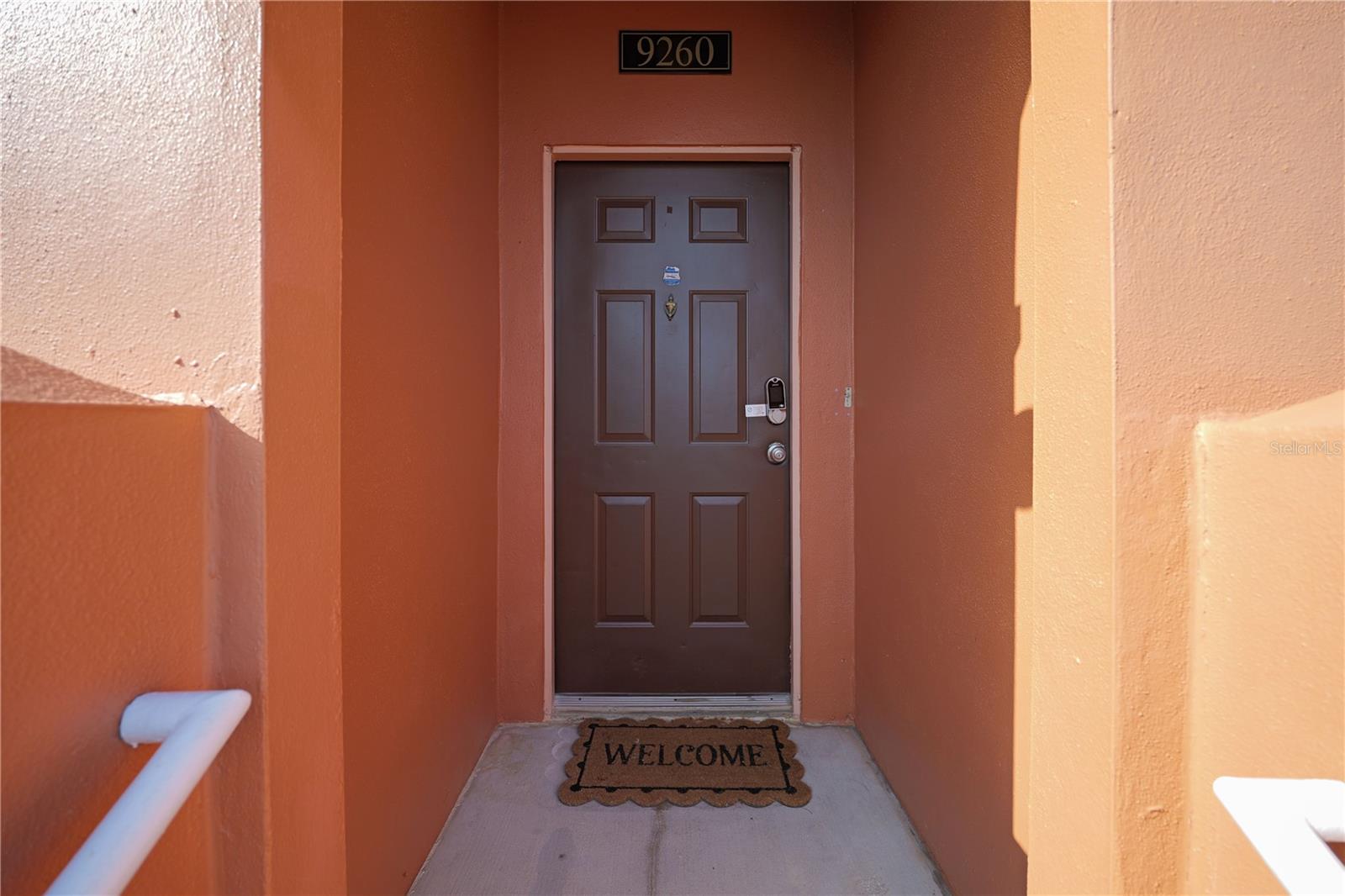 9260 LAKE CHASE ISLAND WAY, TAMPA, FL, 33626