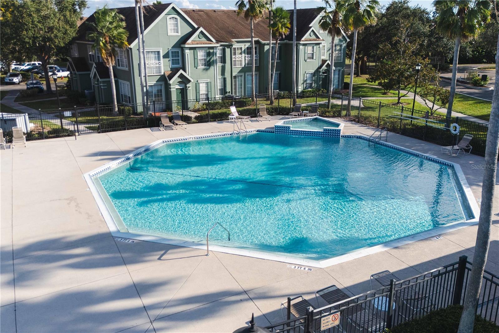 9260 LAKE CHASE ISLAND WAY, TAMPA, FL, 33626