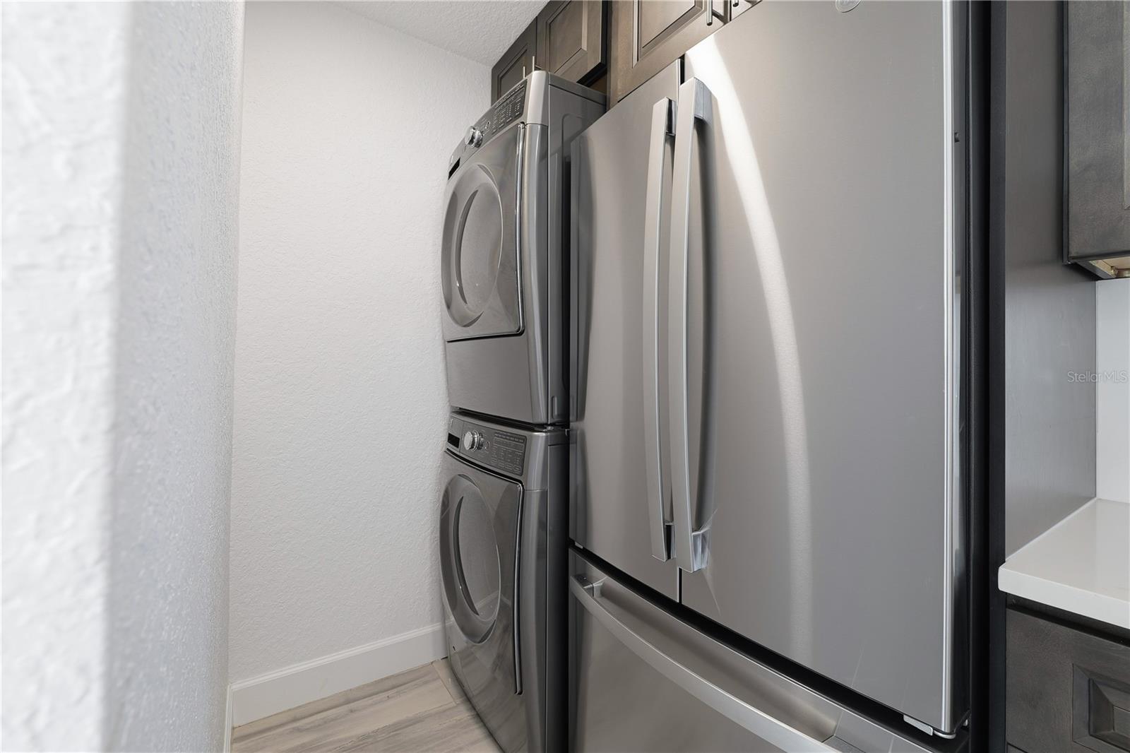 9260 LAKE CHASE ISLAND WAY, TAMPA, FL, 33626