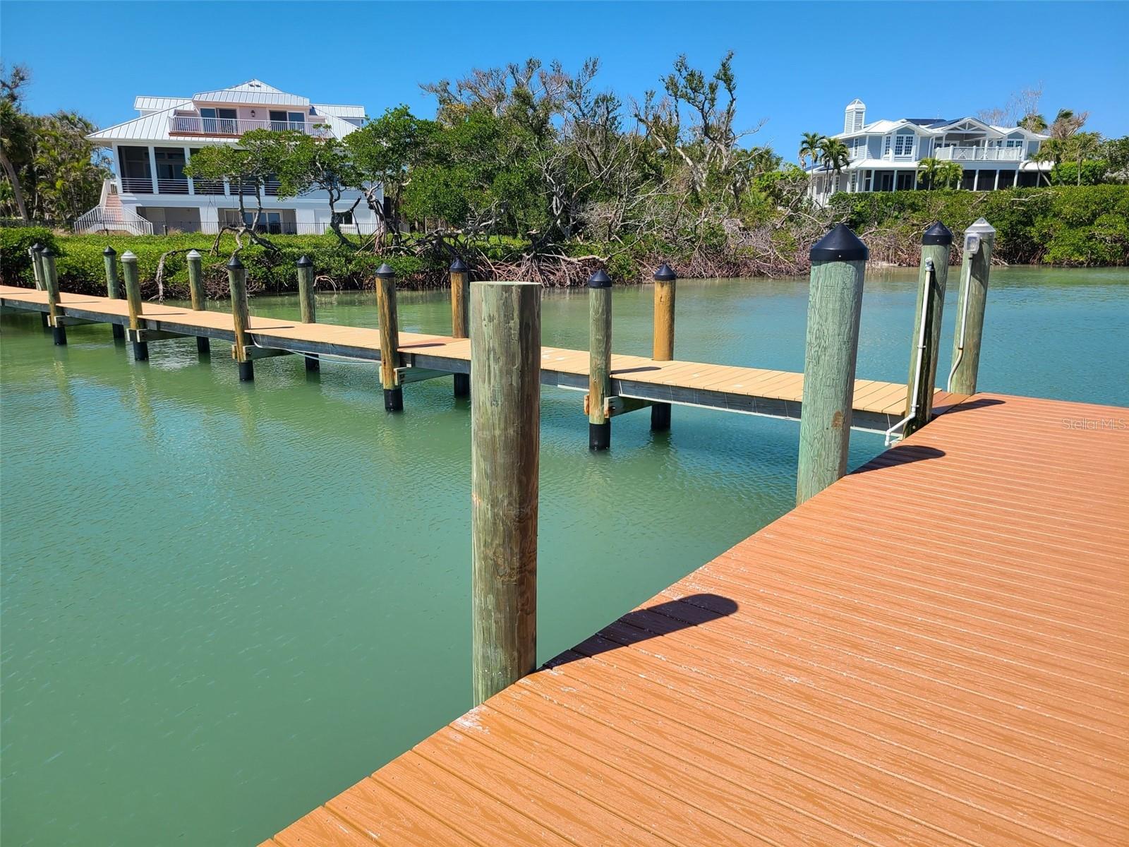 D6144445 Property Photo