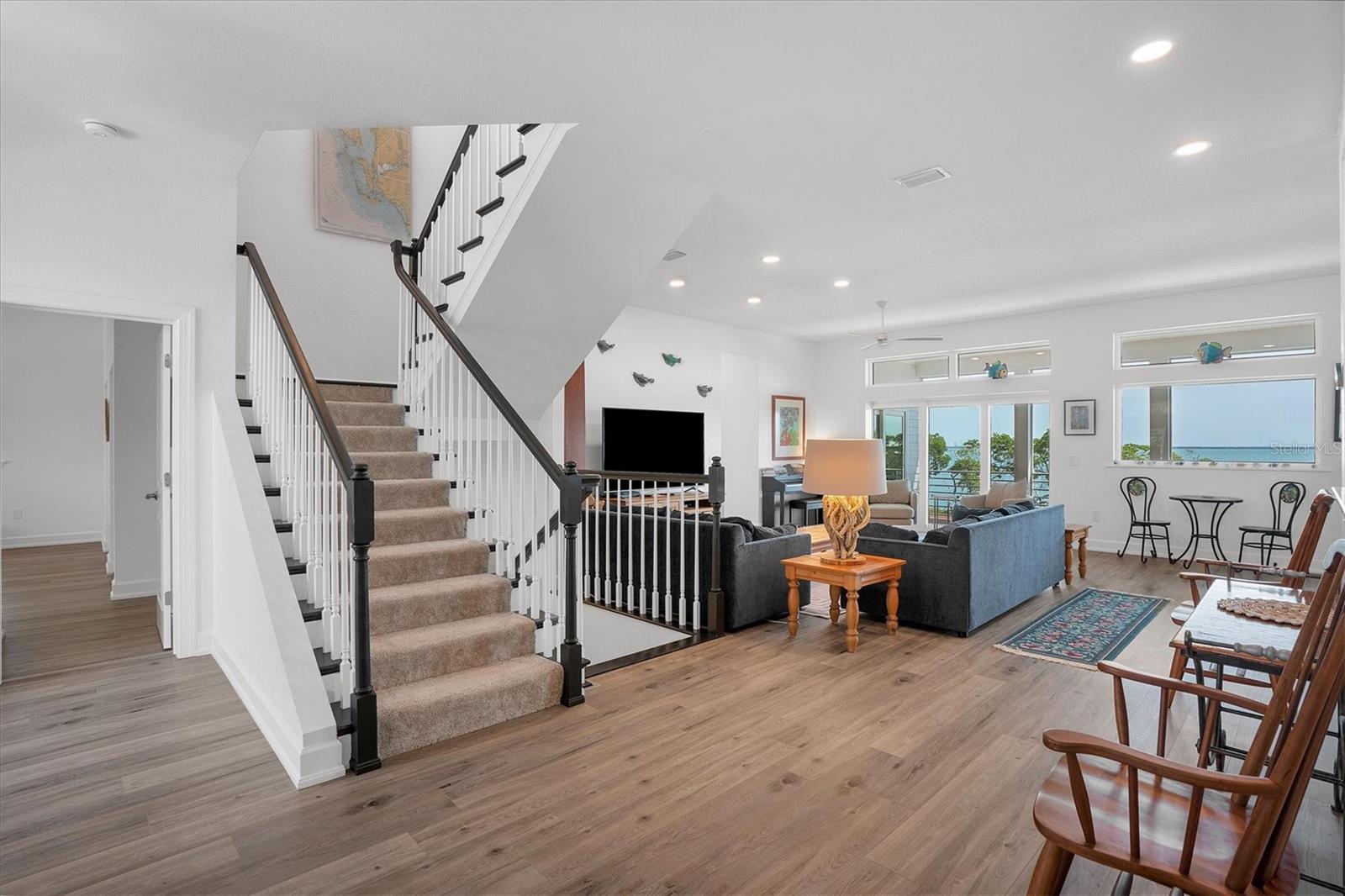 D6144445 Property Photo