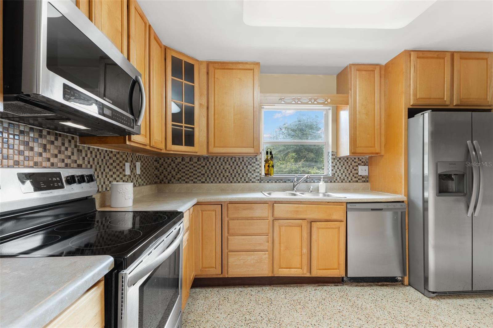 317 BRENTWOOD DR, TEMPLE TERRACE, FL, 33617