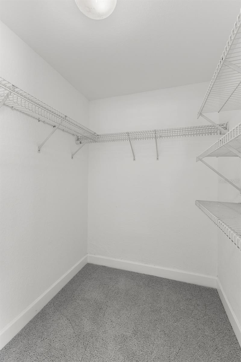 317 BRENTWOOD DR, TEMPLE TERRACE, FL, 33617