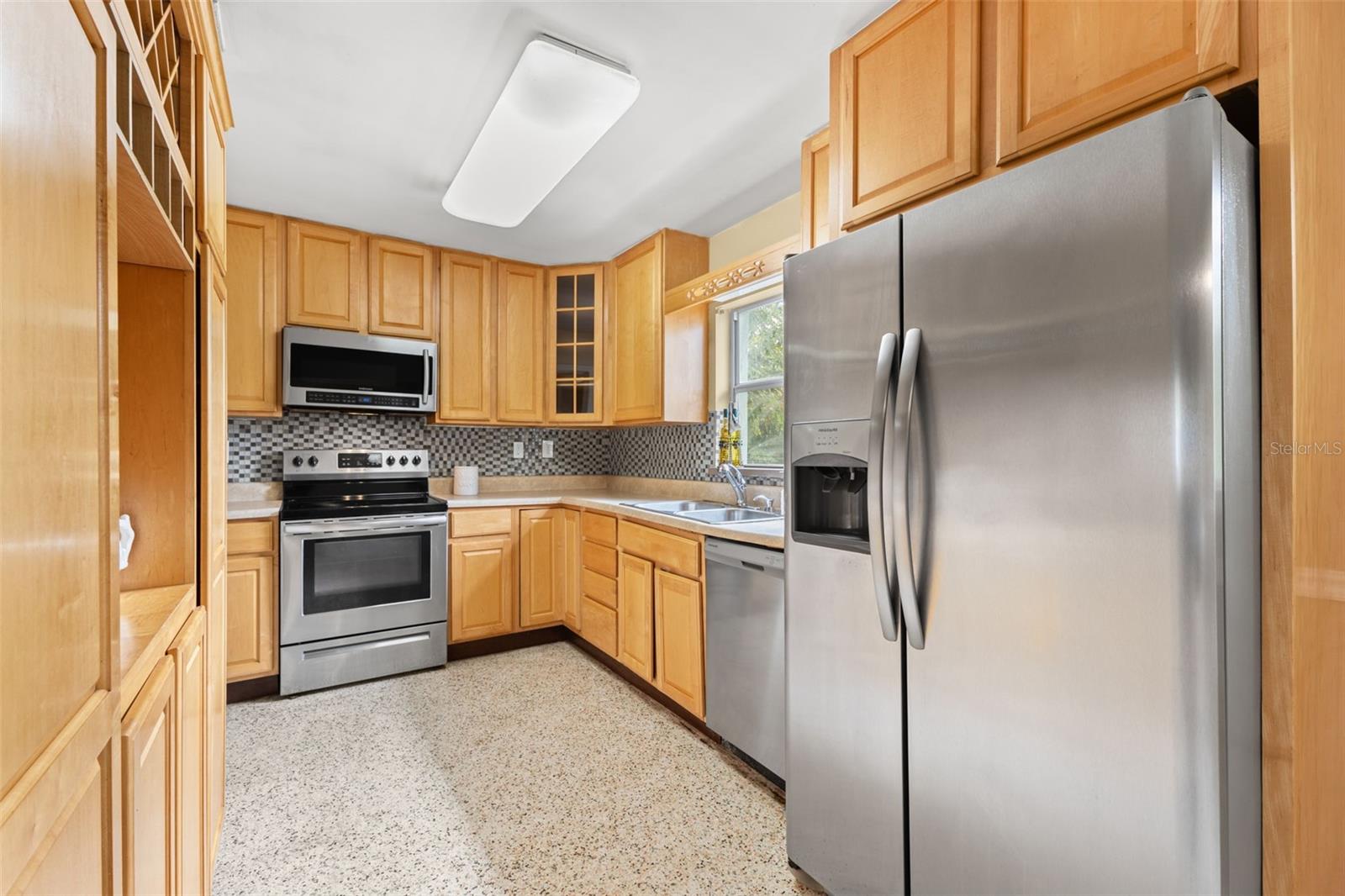 317 BRENTWOOD DR, TEMPLE TERRACE, FL, 33617