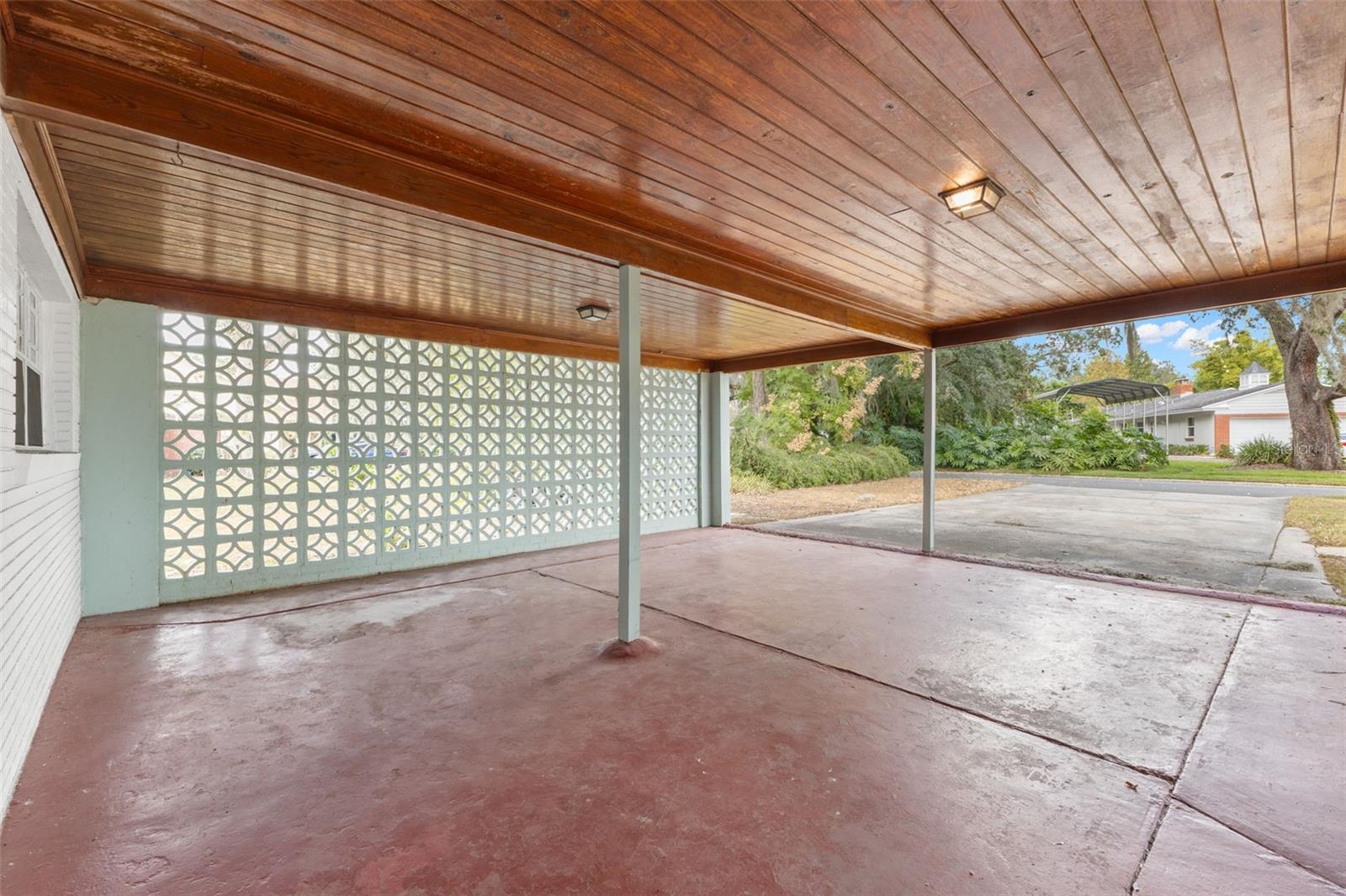 317 BRENTWOOD DR, TEMPLE TERRACE, FL, 33617