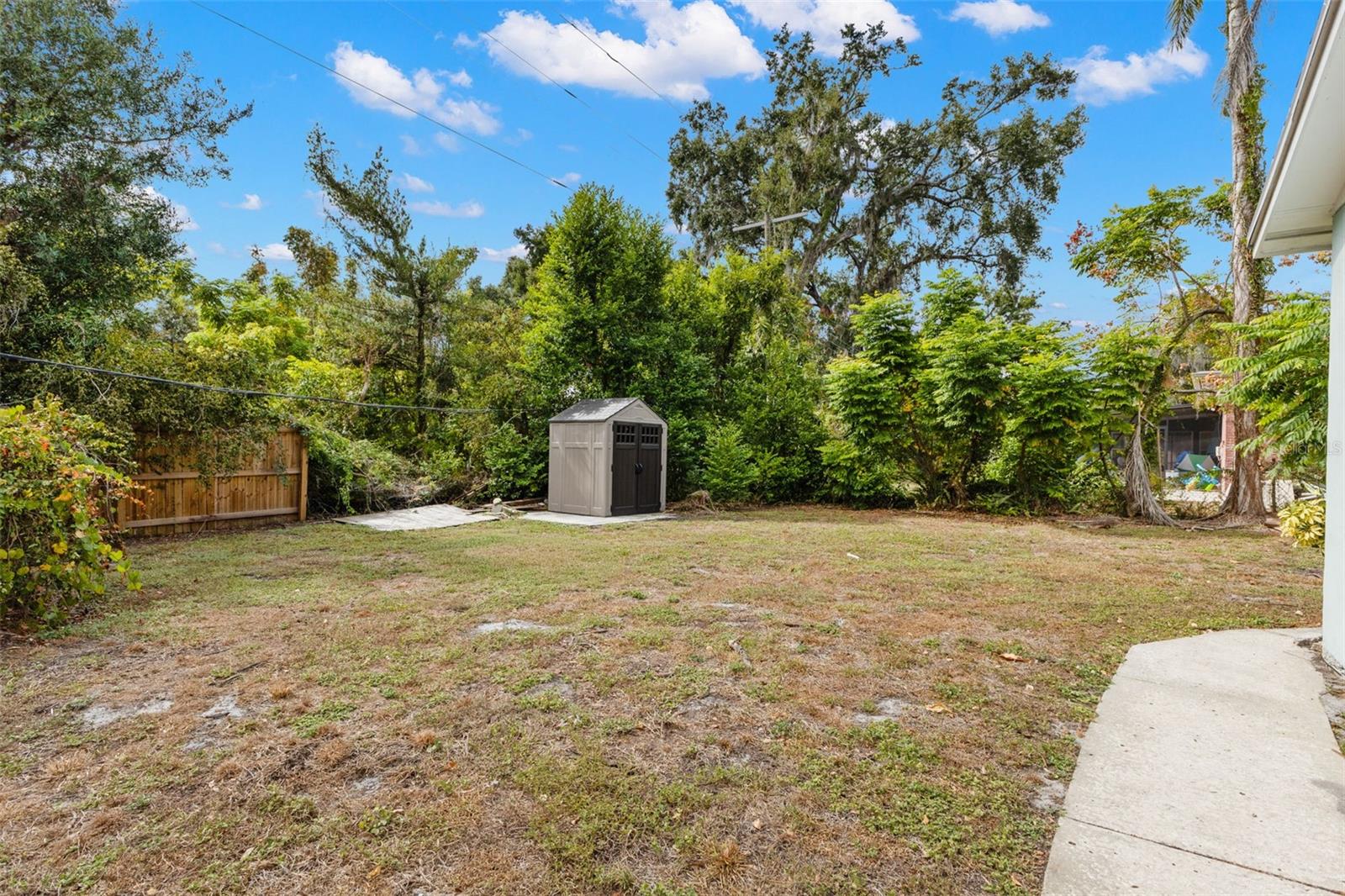 317 BRENTWOOD DR, TEMPLE TERRACE, FL, 33617