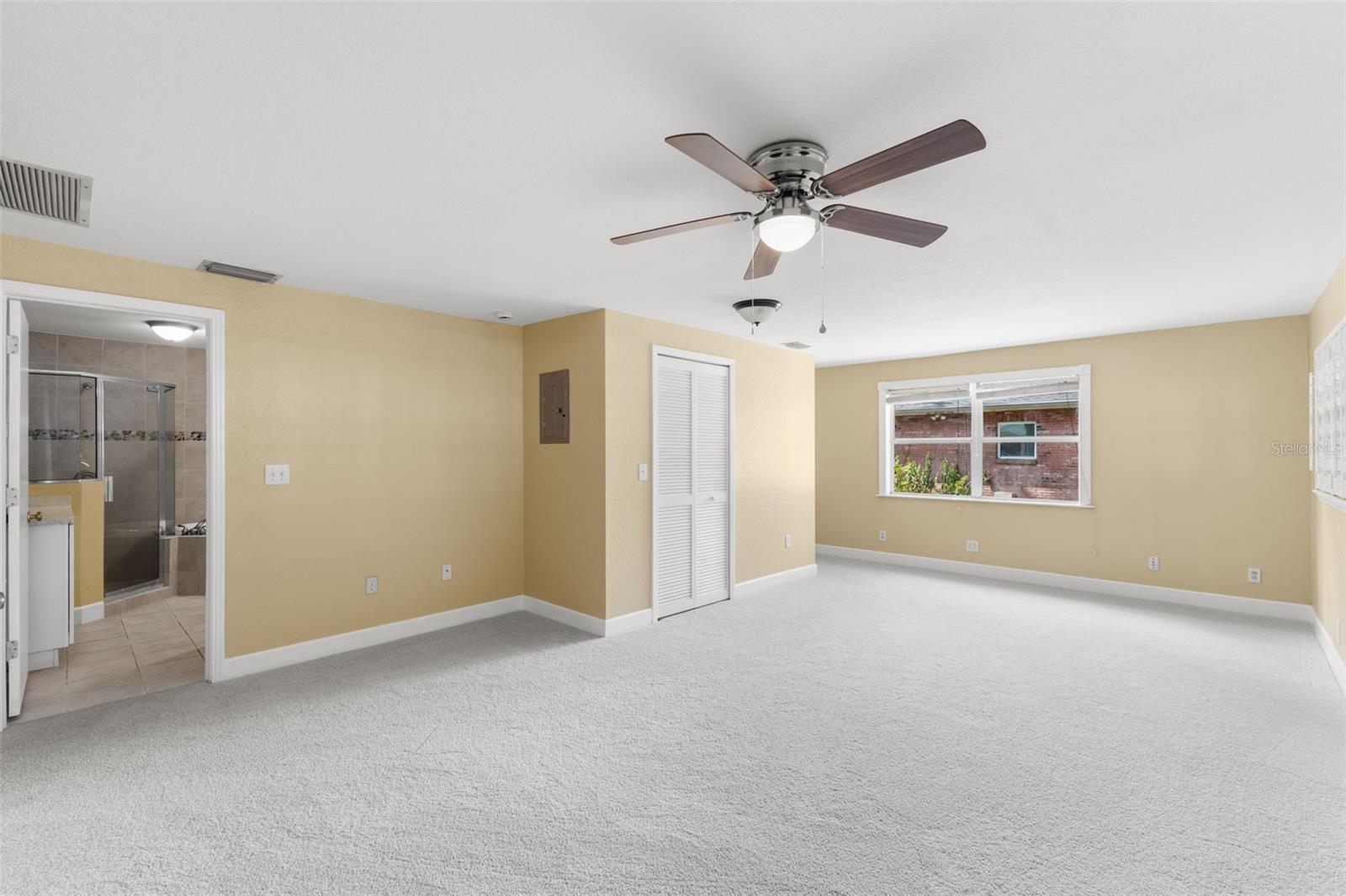 317 BRENTWOOD DR, TEMPLE TERRACE, FL, 33617