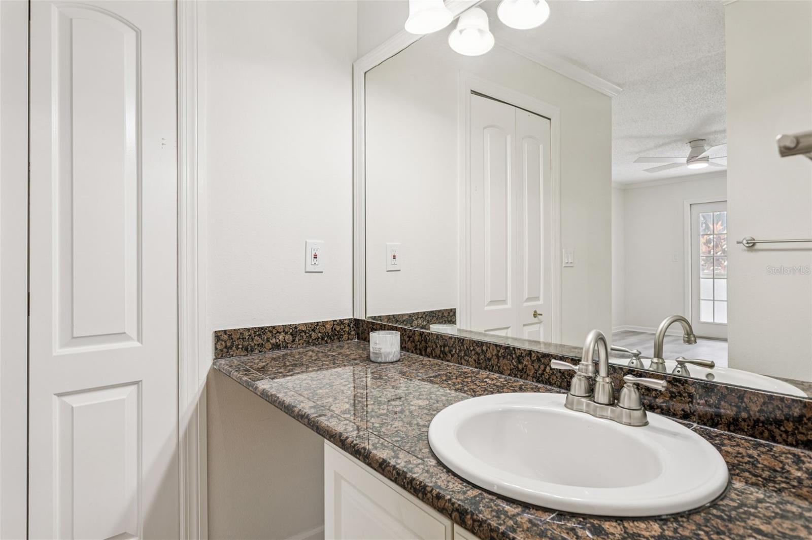 2101 FOX CHASE BLVD #102, PALM HARBOR, FL, 34683