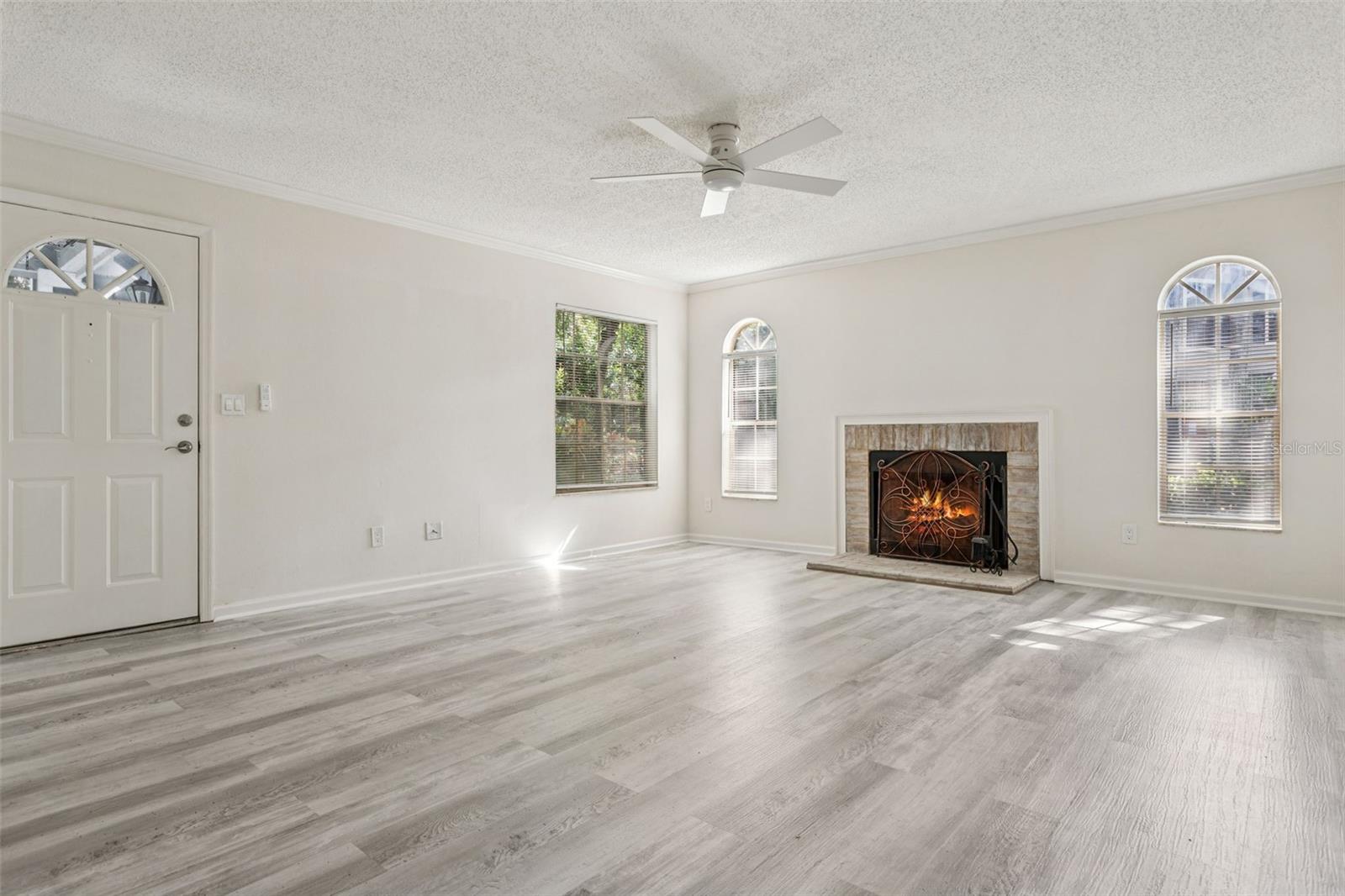 2101 FOX CHASE BLVD #102, PALM HARBOR, FL, 34683