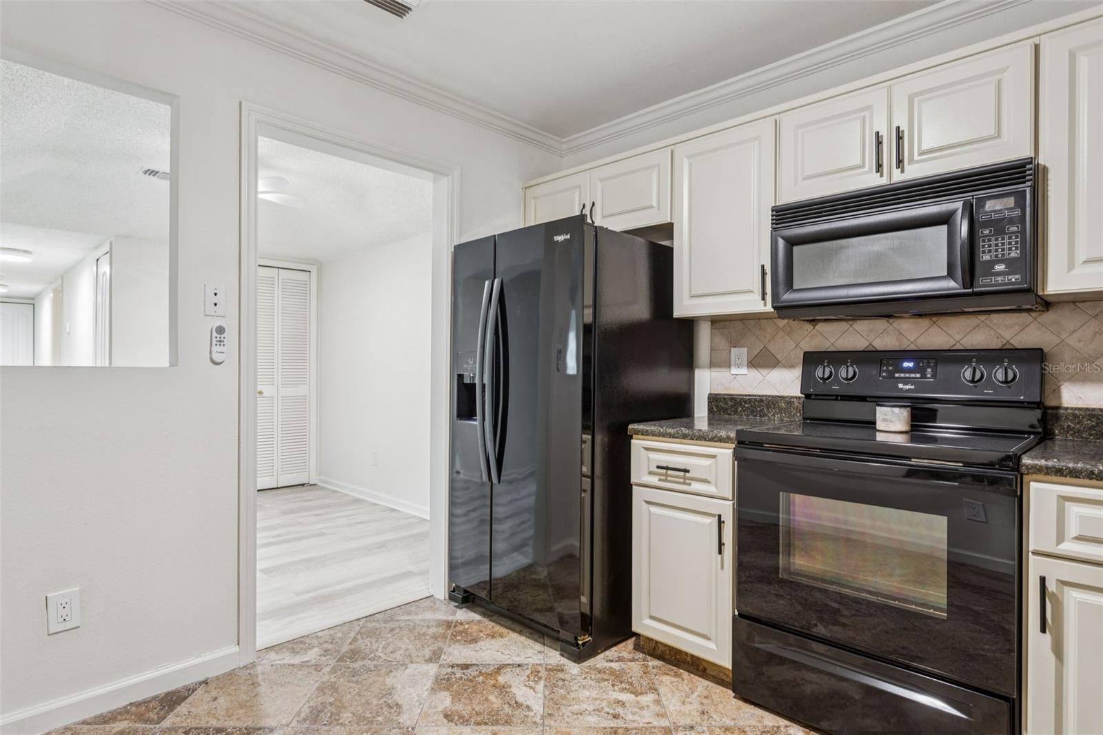 2101 FOX CHASE BLVD #102, PALM HARBOR, FL, 34683