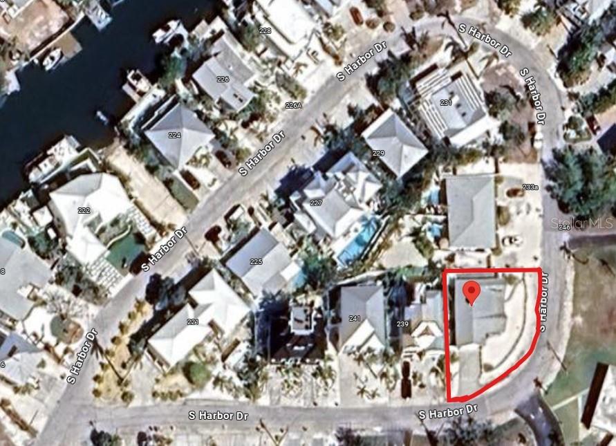 237 S HARBOR DR, HOLMES BEACH, FL, 34217