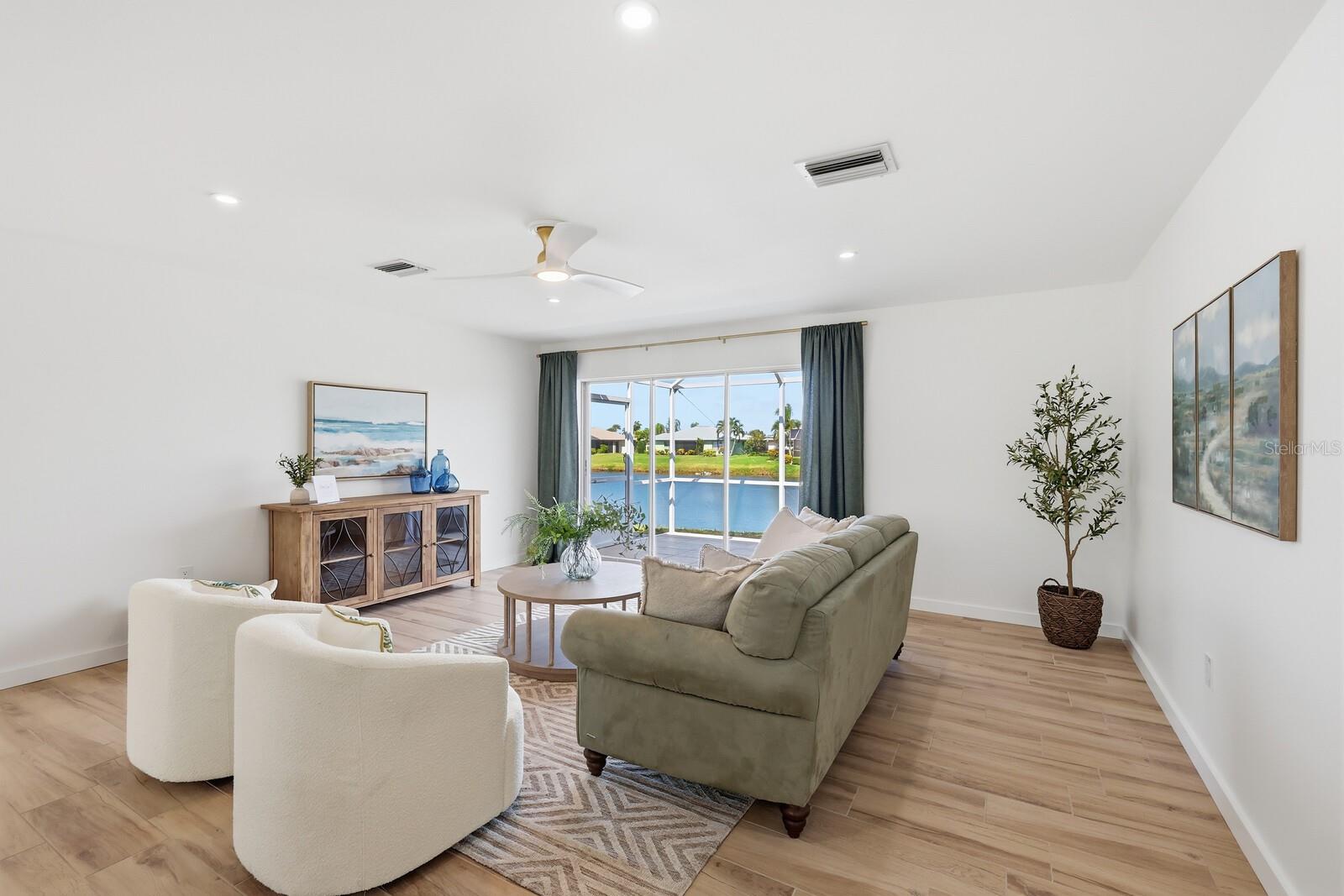 8711 51ST AVE W, BRADENTON, FL, 34210