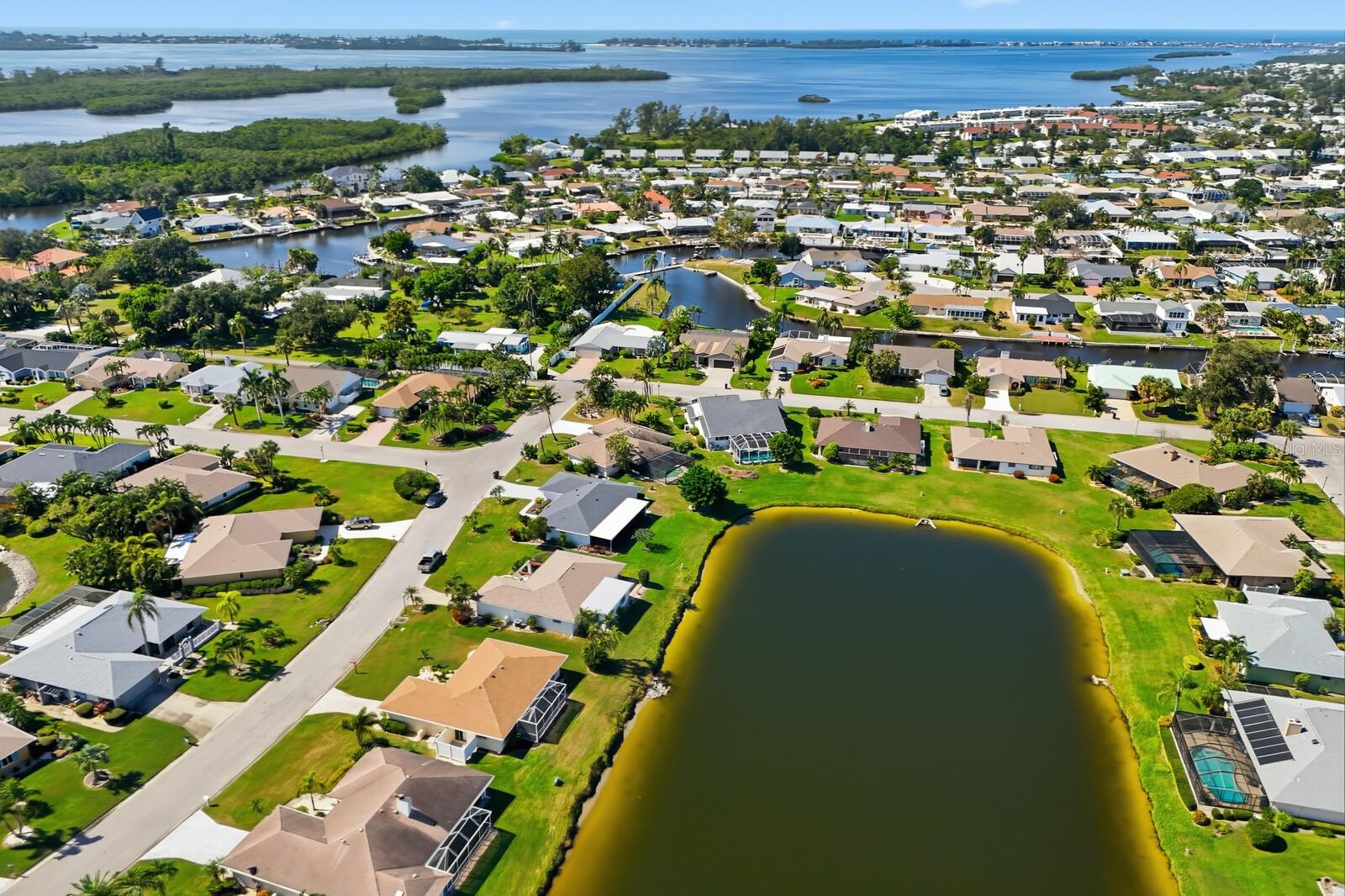 8711 51ST AVE W, BRADENTON, FL, 34210