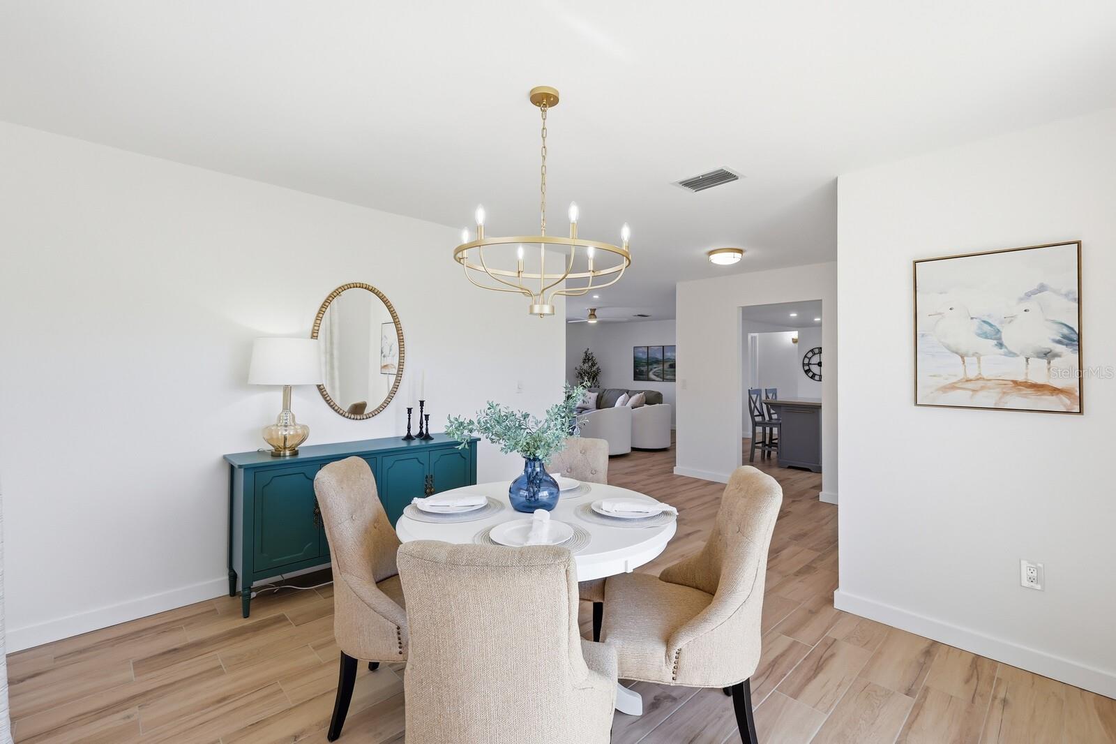 8711 51ST AVE W, BRADENTON, FL, 34210