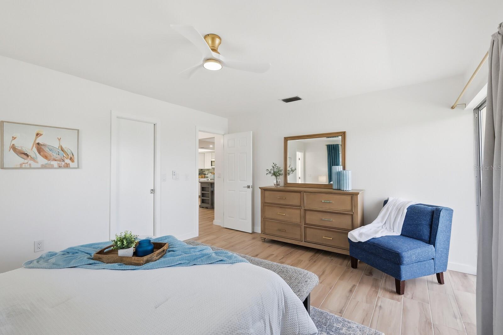 8711 51ST AVE W, BRADENTON, FL, 34210