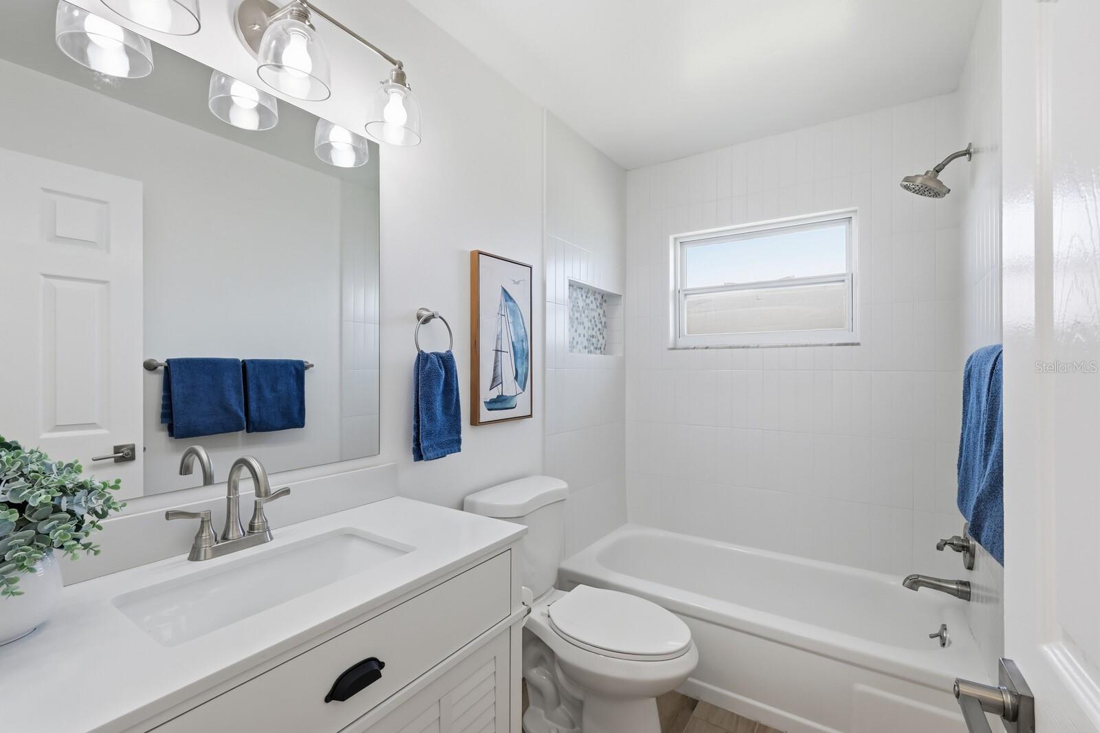 8711 51ST AVE W, BRADENTON, FL, 34210