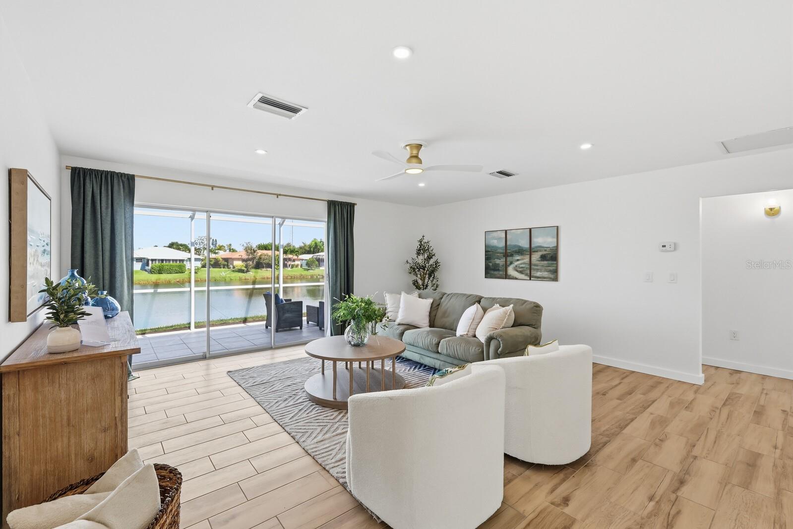 8711 51ST AVE W, BRADENTON, FL, 34210