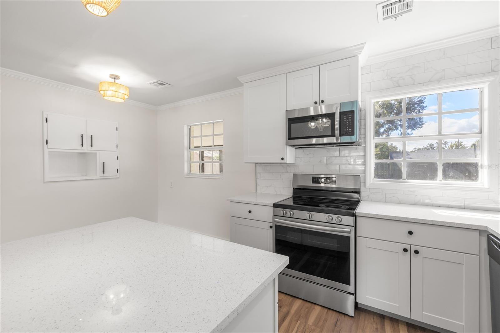 36908 CENTER AVE, DADE CITY, FL, 33525