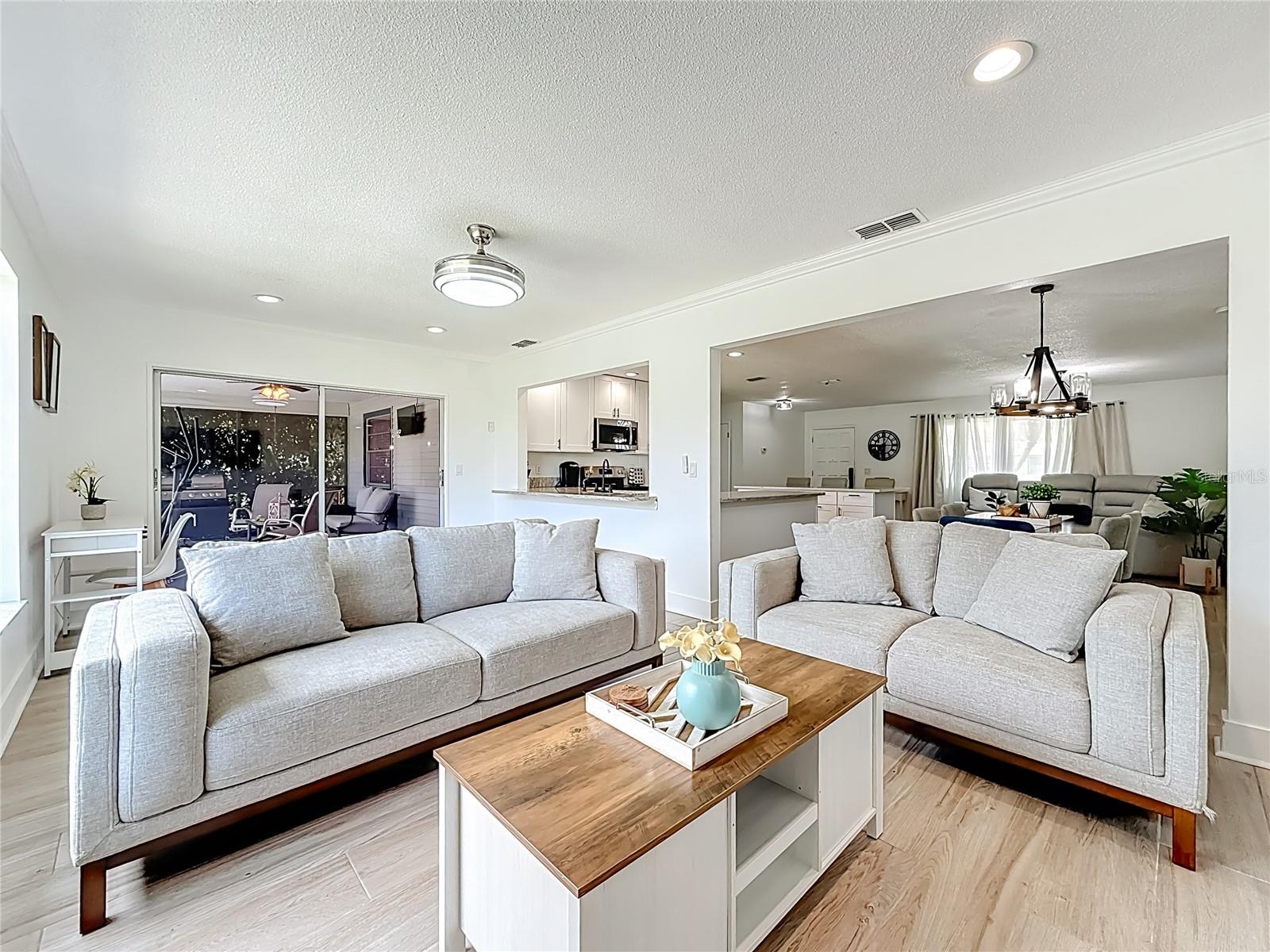 2071 BUTTERNUT CIR E, CLEARWATER, FL, 33763