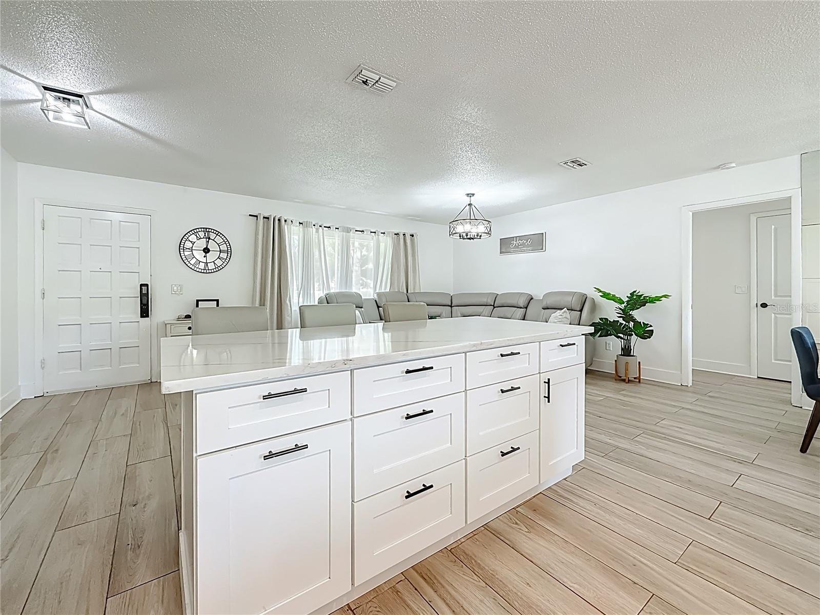 2071 BUTTERNUT CIR E, CLEARWATER, FL, 33763