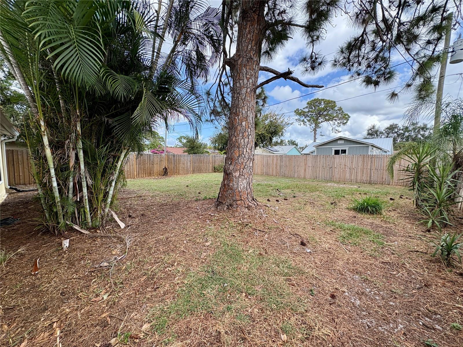 1314 N BRINK AVE, SARASOTA, FL, 34237