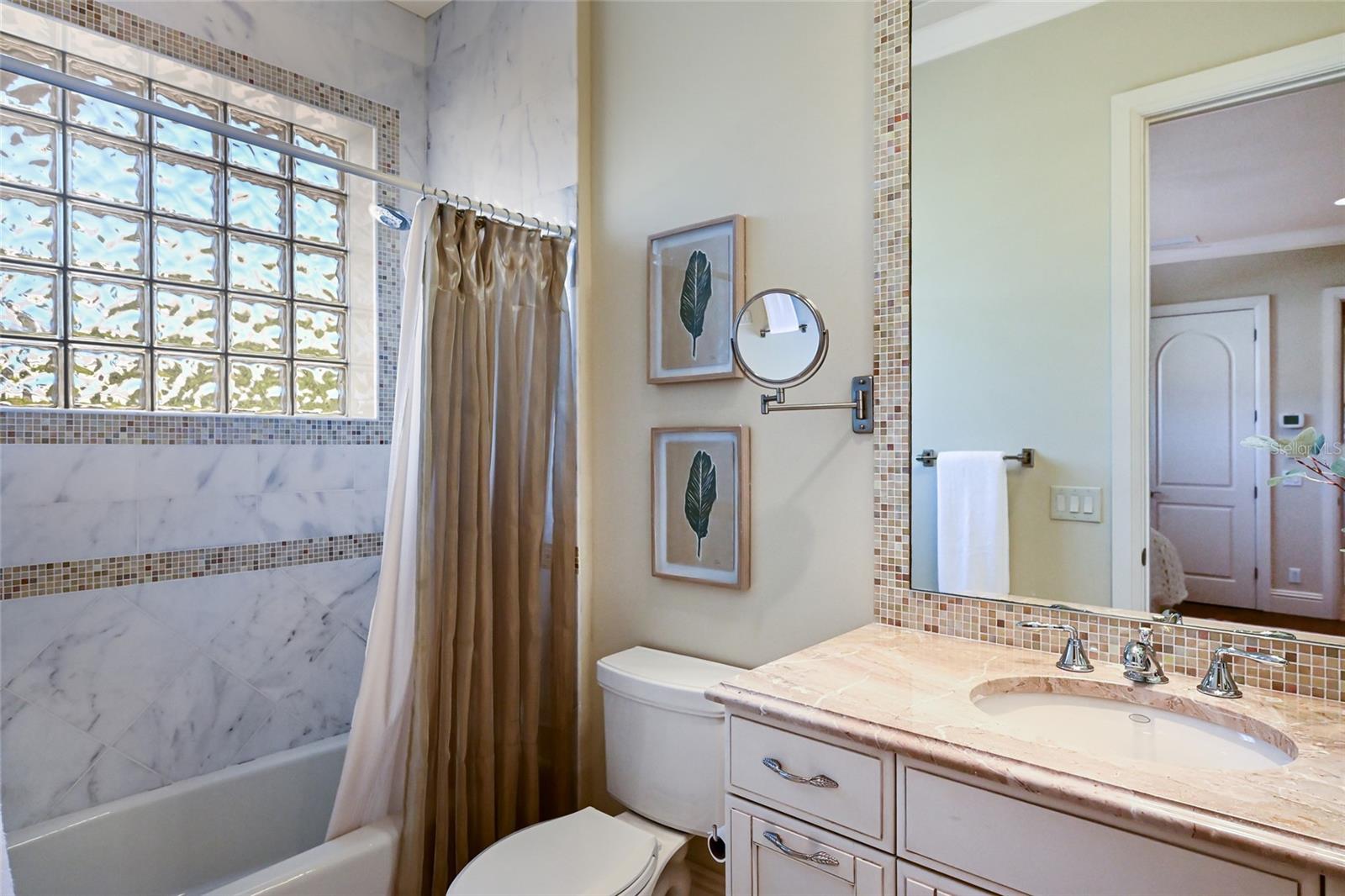 A4669934 Property Photo